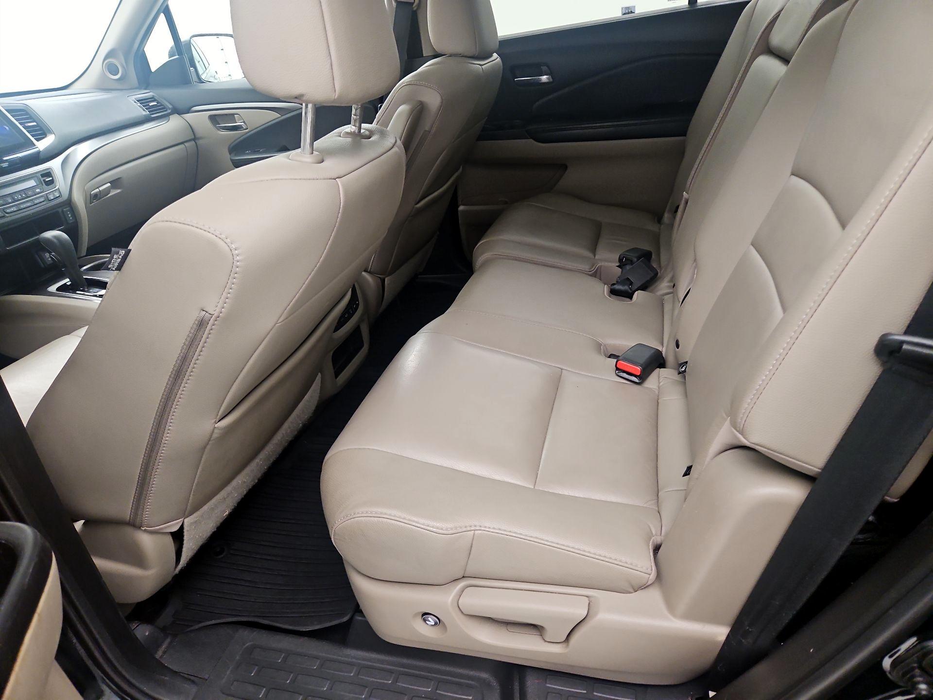 Thumbnail: 2018 Honda Pilot - 20