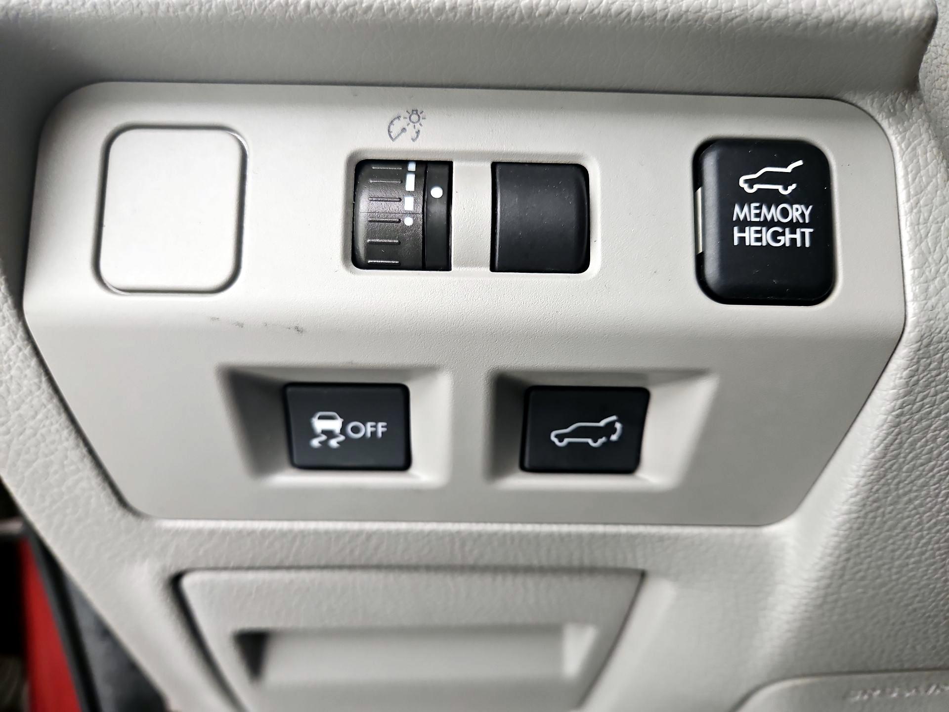 Thumbnail: 2014 Subaru Forester - 13