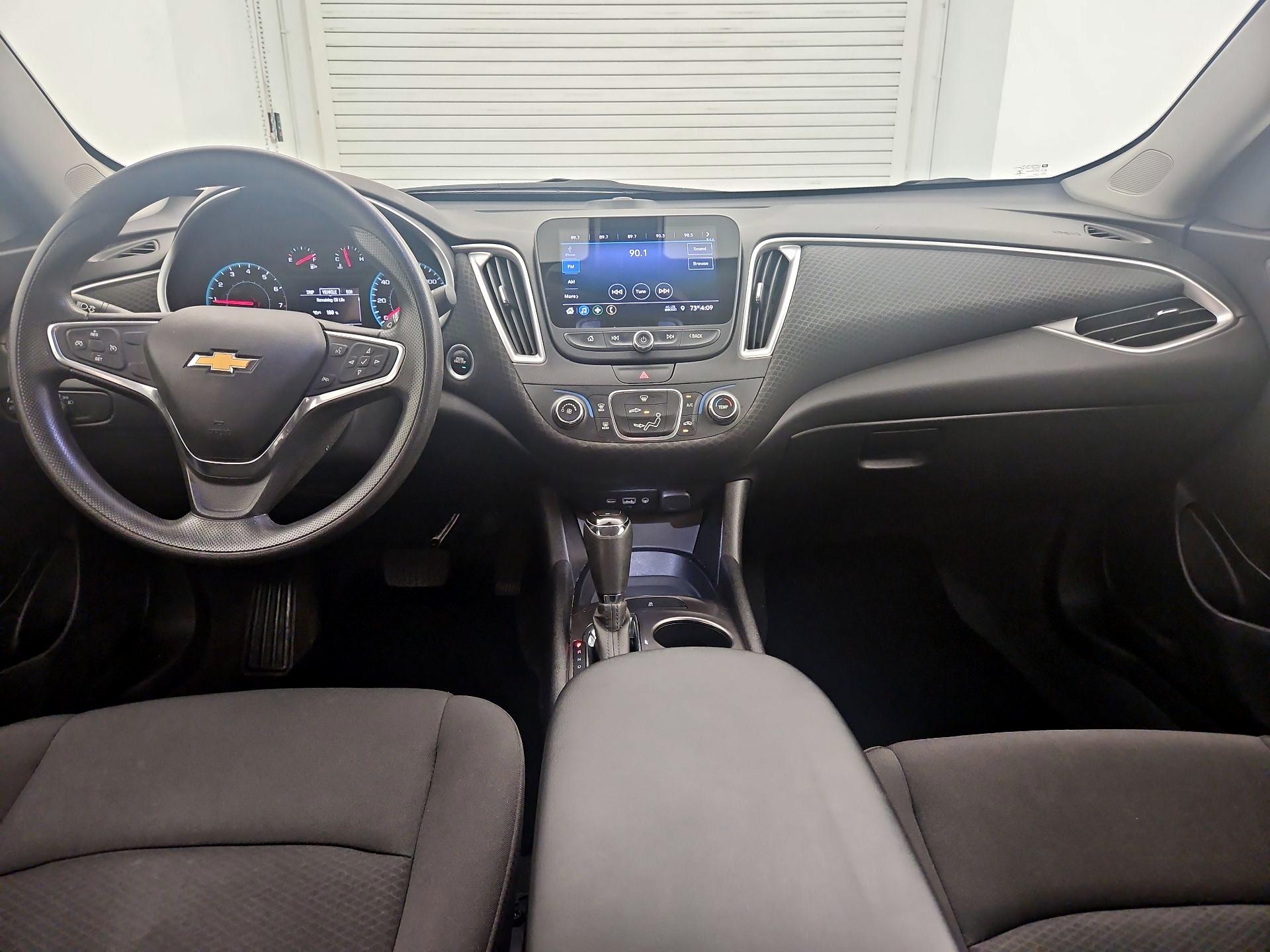 Thumbnail: 2019 Chevrolet Malibu - 9