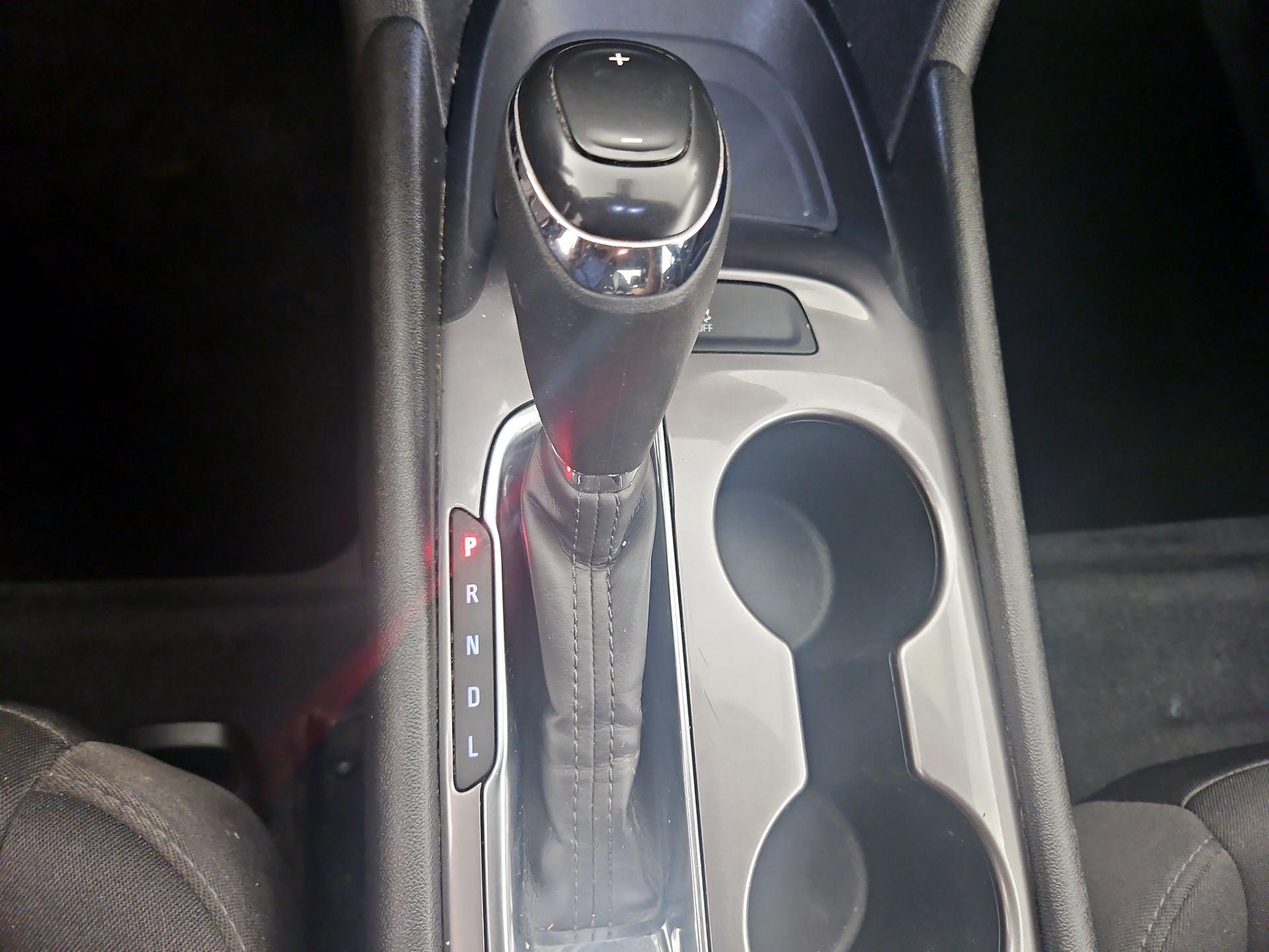 Thumbnail: 2019 Chevrolet Malibu - 17
