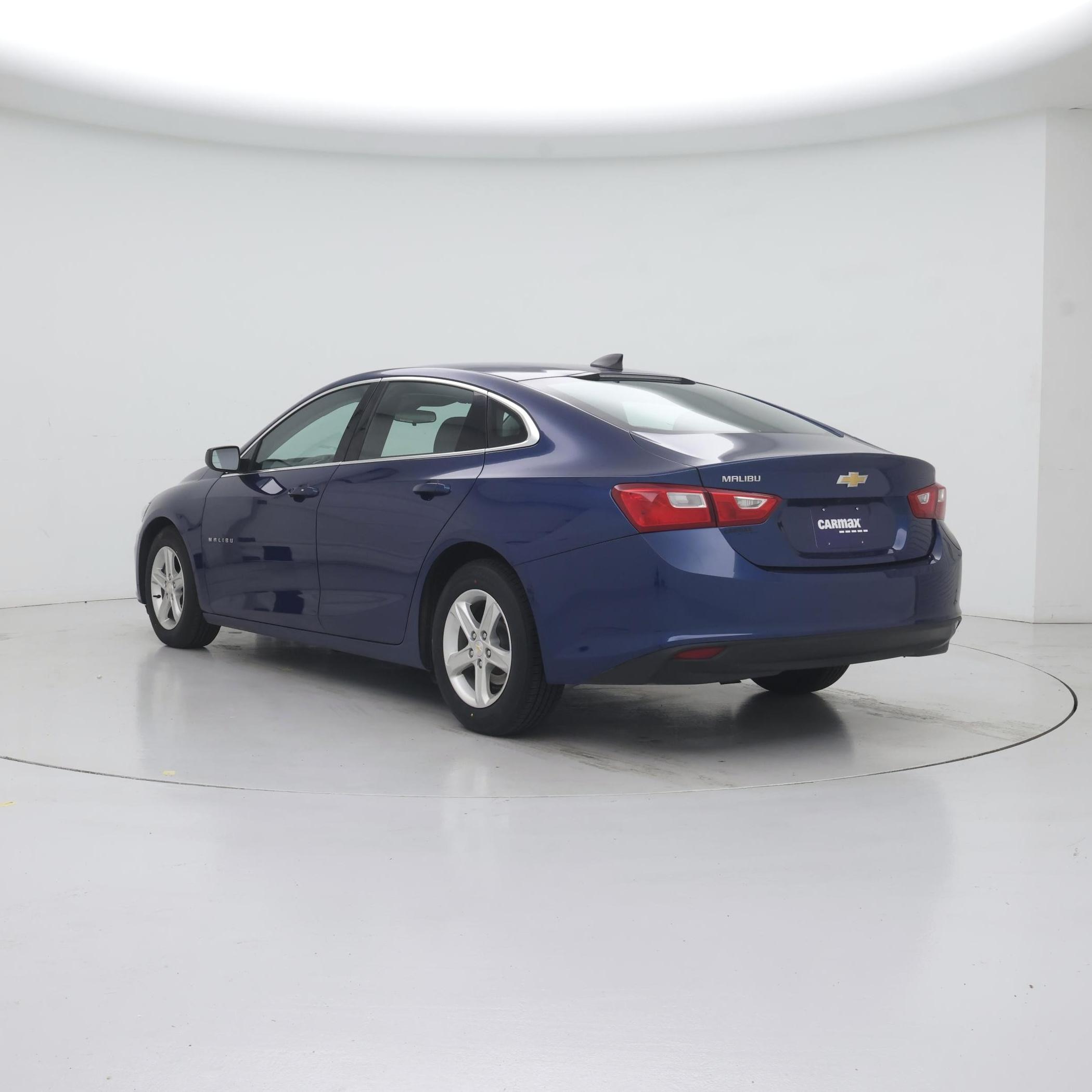 Thumbnail: 2019 Chevrolet Malibu - 2