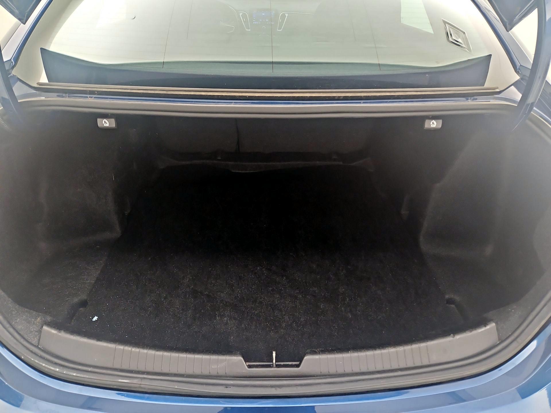 Thumbnail: 2019 Chevrolet Malibu - 20