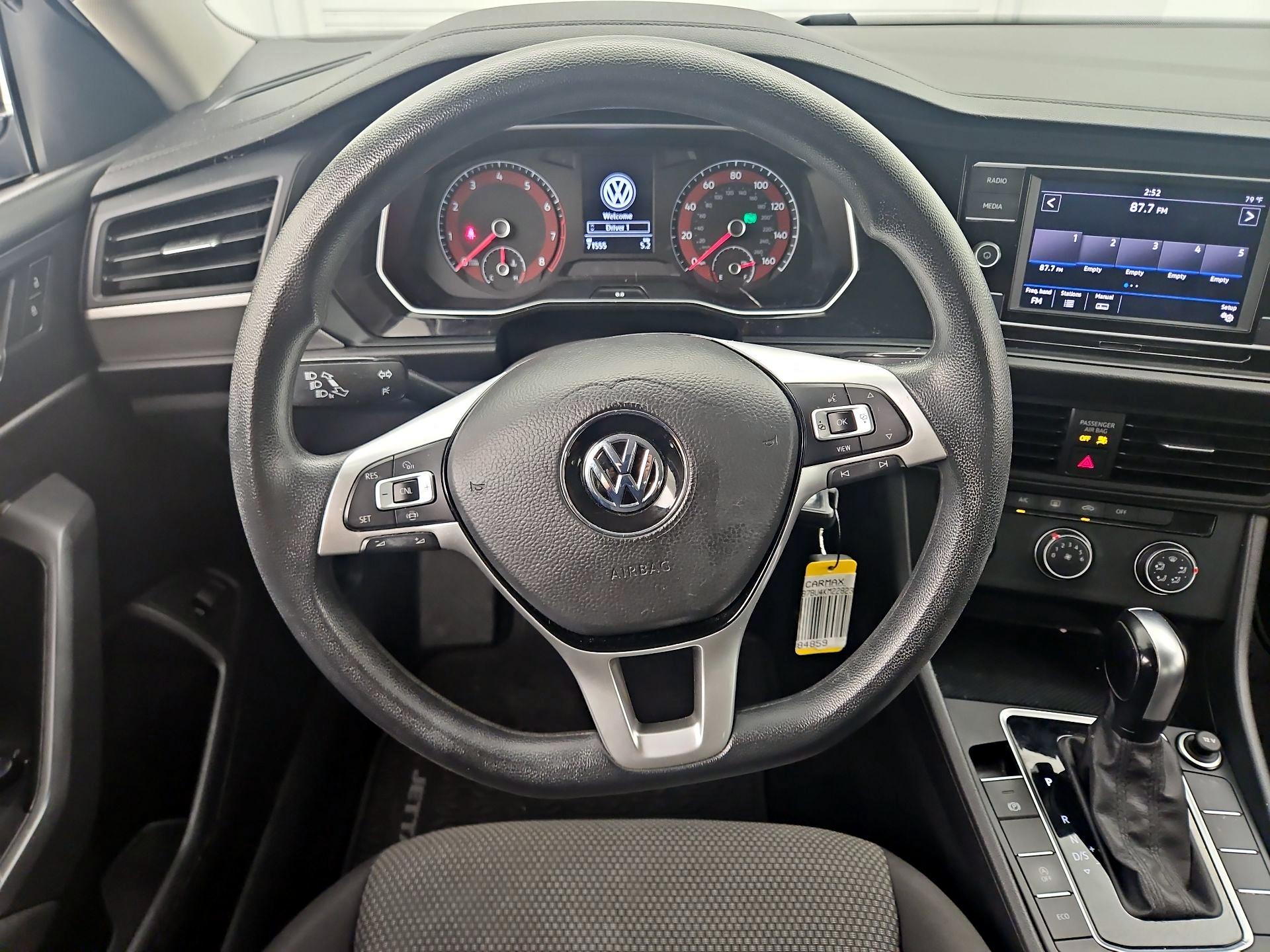 Thumbnail: 2019 Volkswagen Jetta - 10