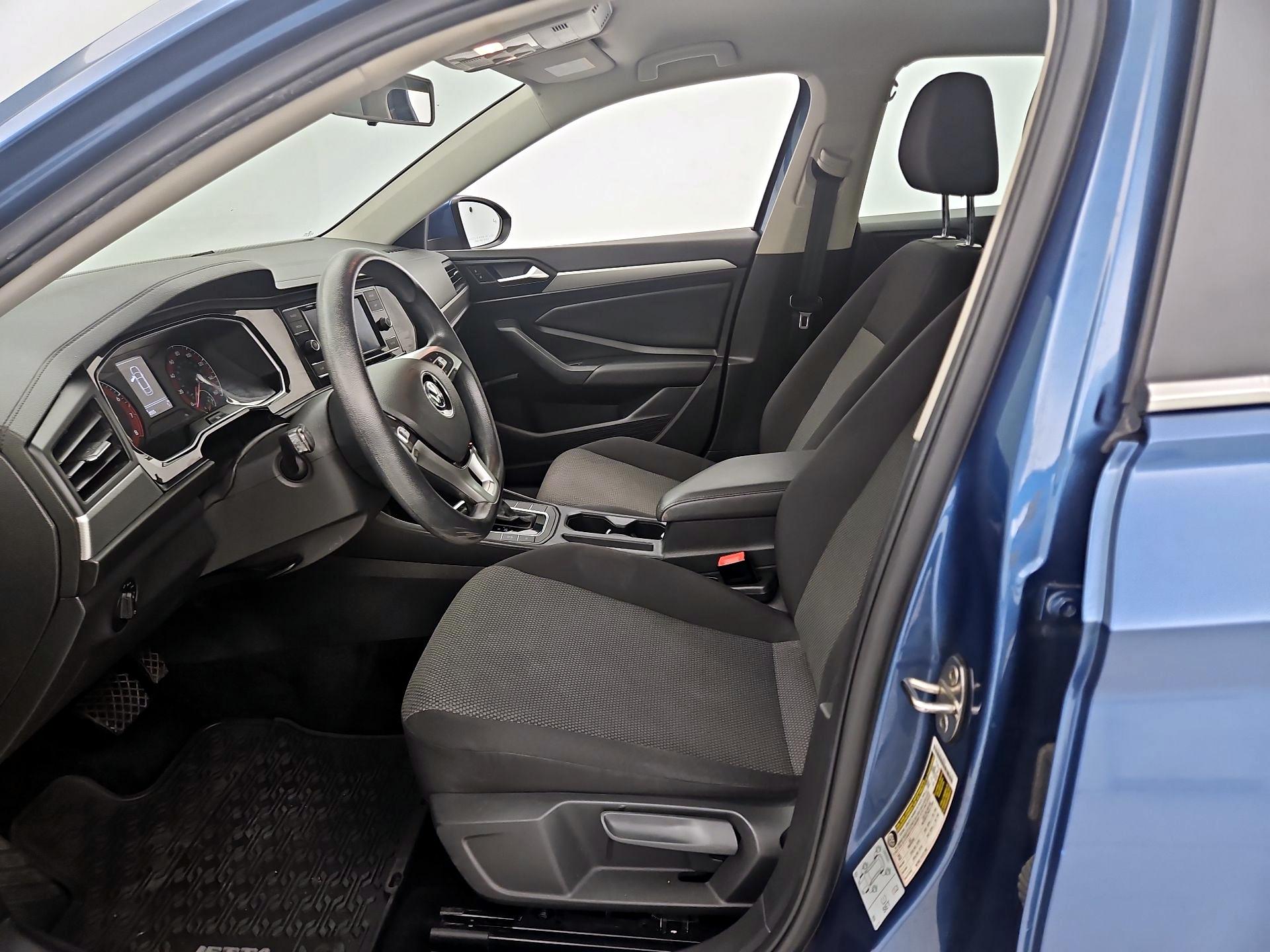 Thumbnail: 2019 Volkswagen Jetta - 11