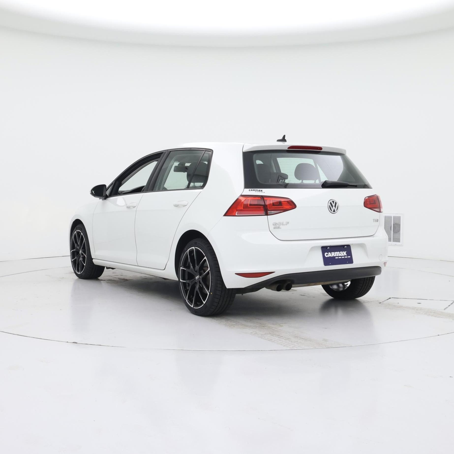 Thumbnail: 2017 Volkswagen Golf - 2