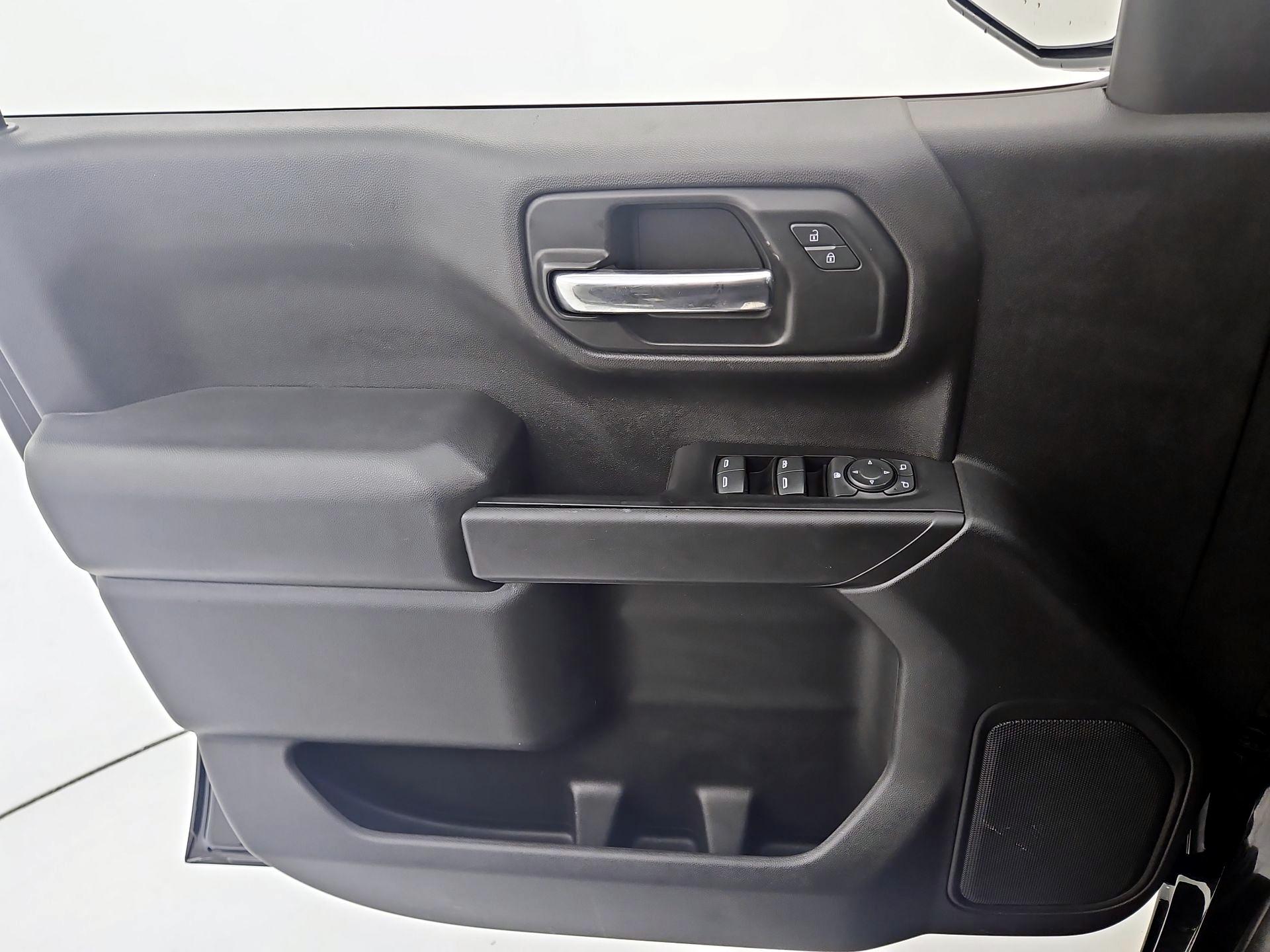 Thumbnail: 2019 Chevrolet Silverado 1500 - 12