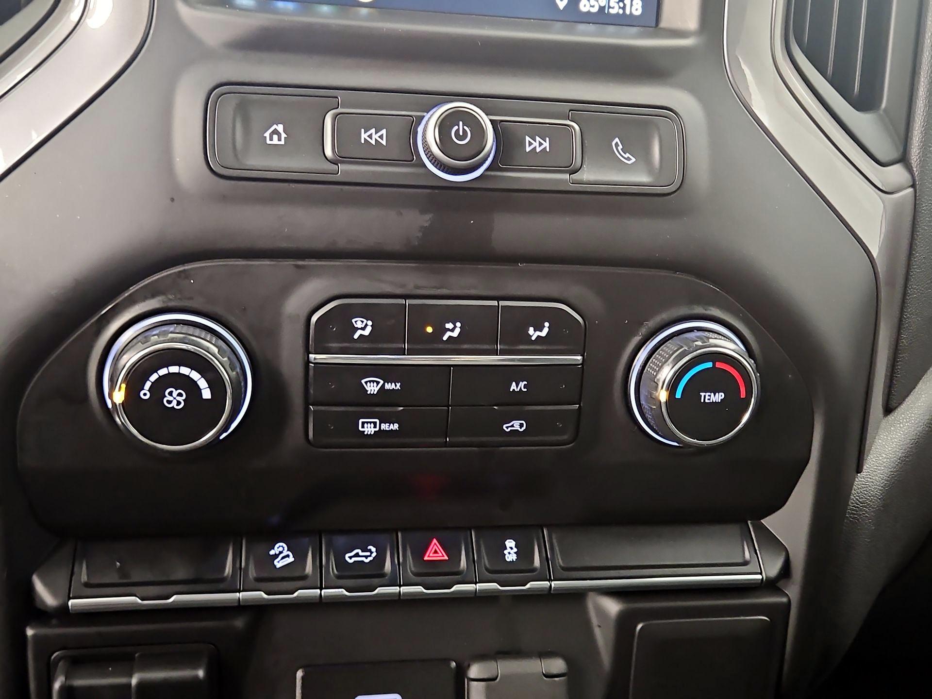 Thumbnail: 2019 Chevrolet Silverado 1500 - 16