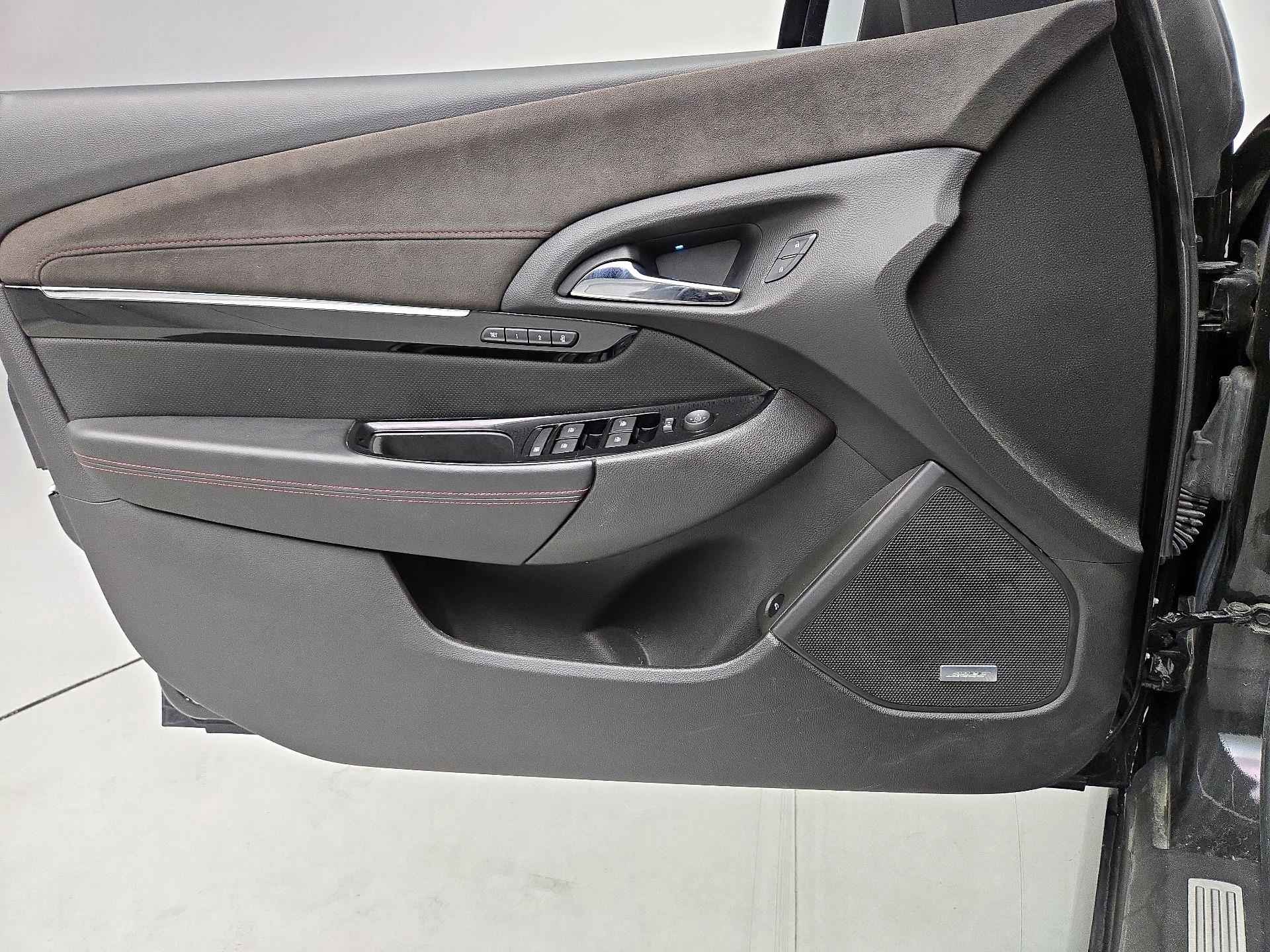 Thumbnail: 2016 Chevrolet  - 12