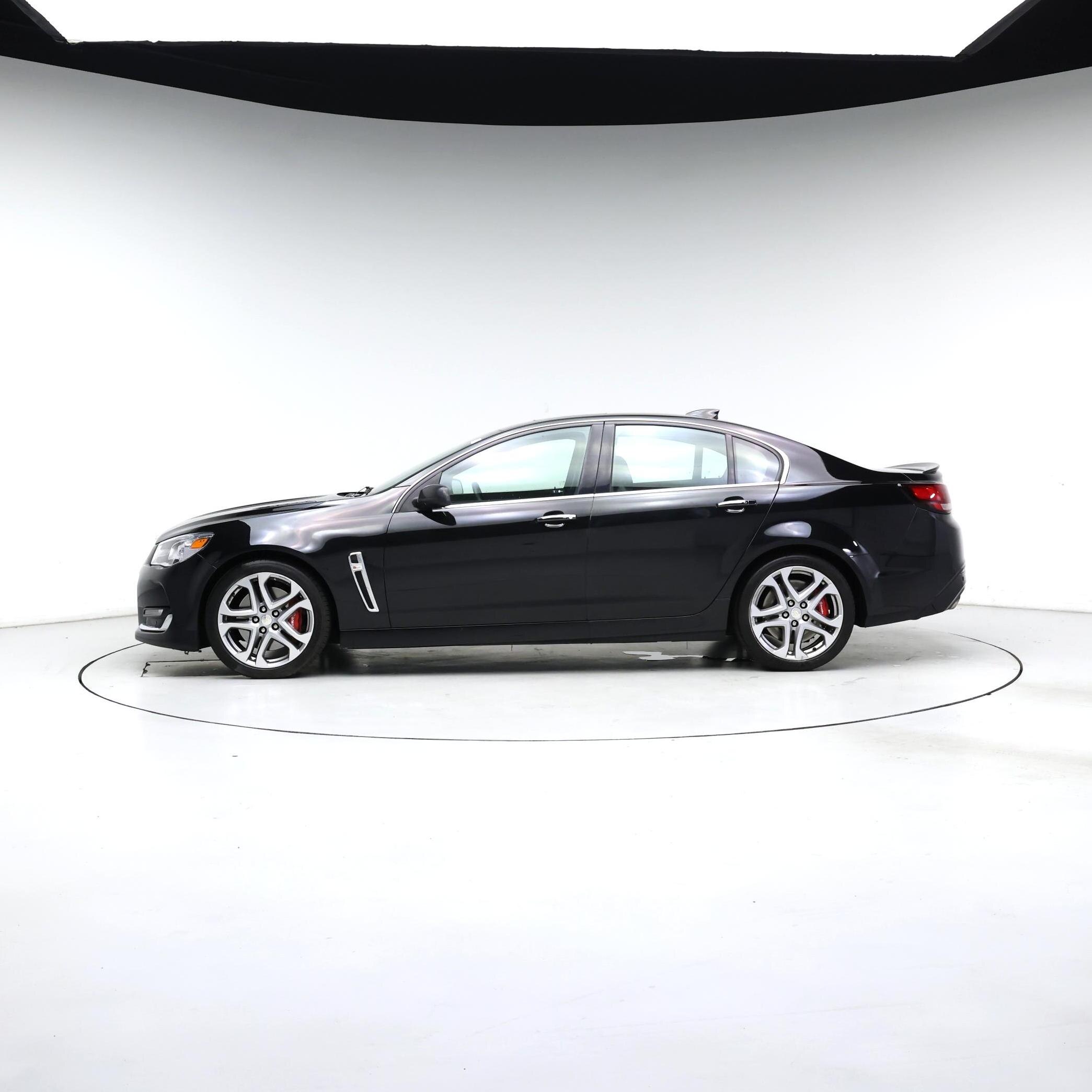Thumbnail: 2016 Chevrolet  - 3