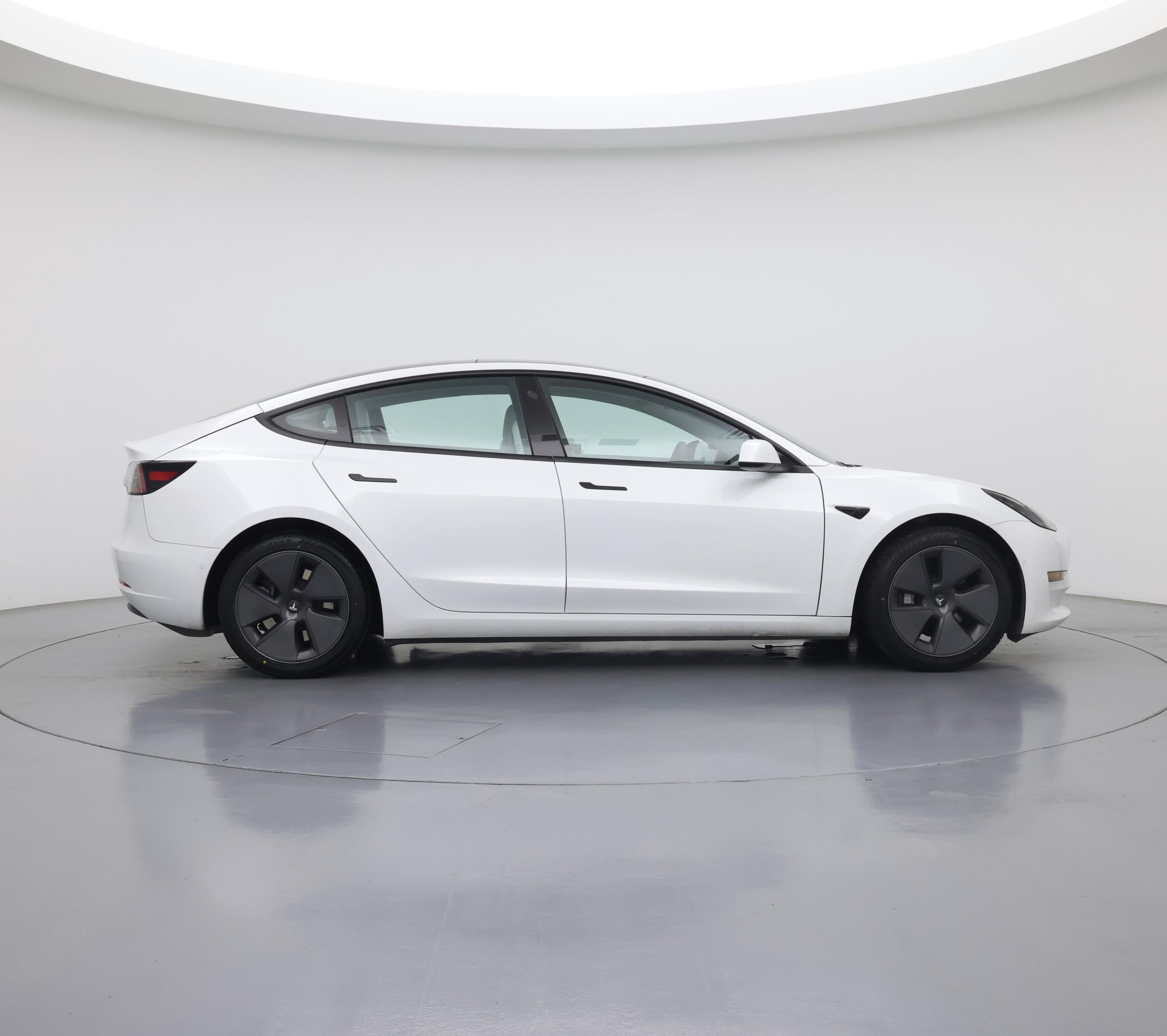 Thumbnail: 2022 Tesla Model 3 - 7