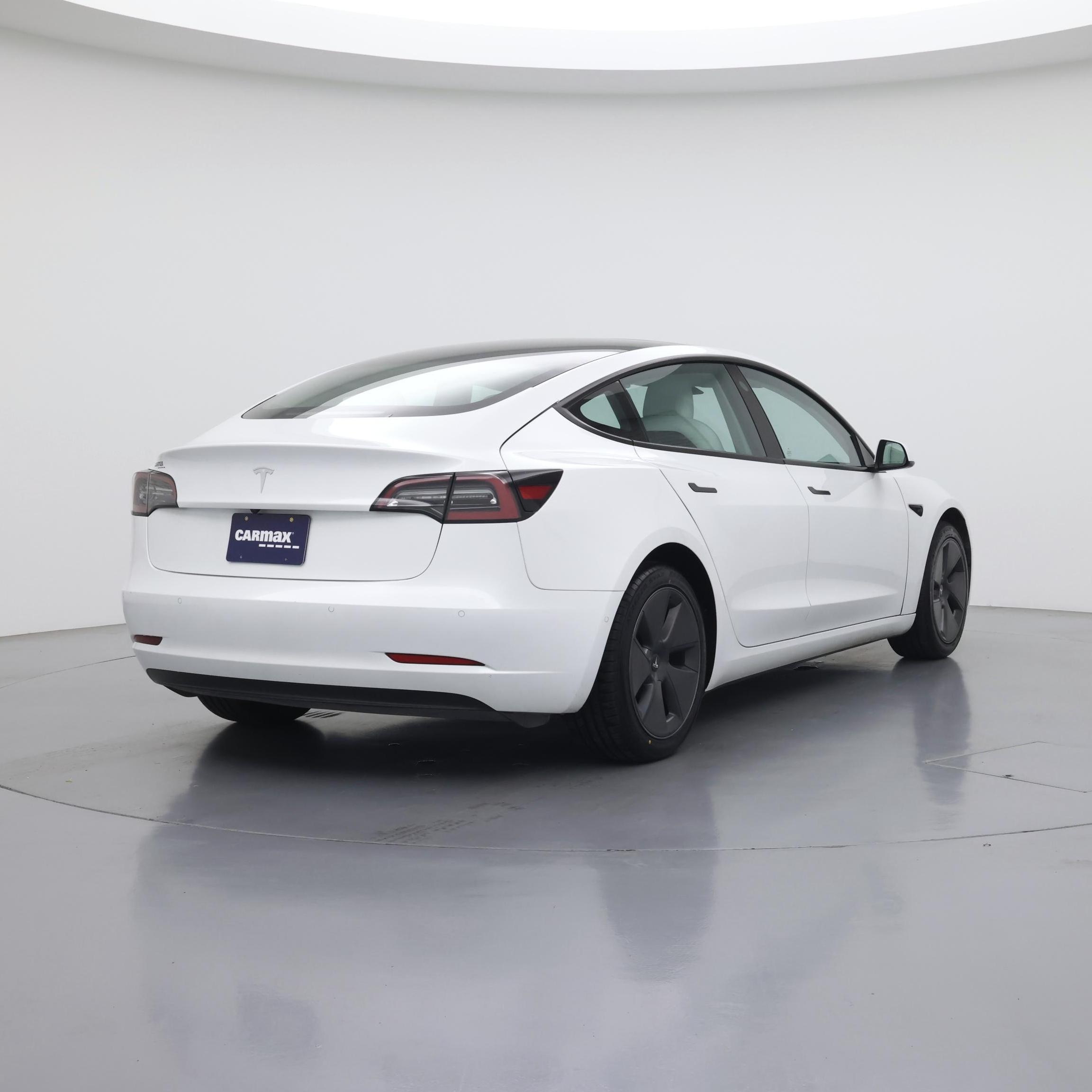 Thumbnail: 2022 Tesla Model 3 - 8