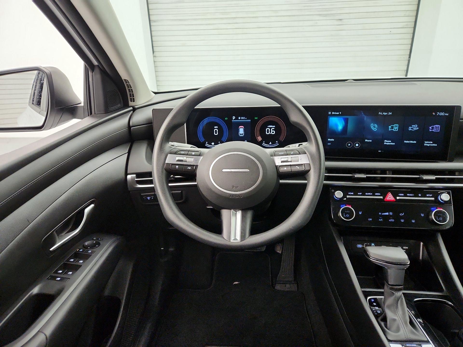 Thumbnail: 2025 Hyundai Tucson - 10