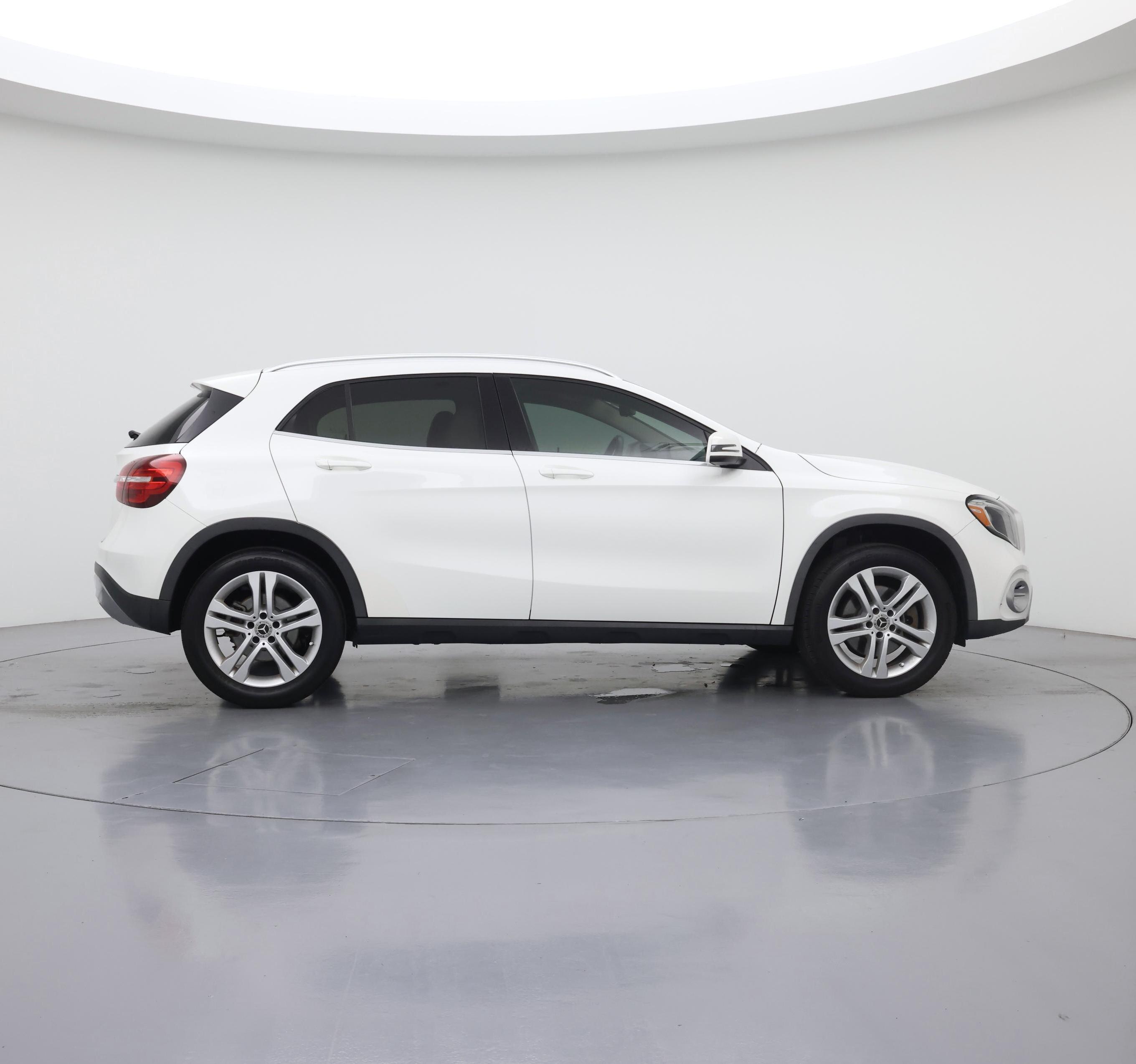 Thumbnail: 2020 Mercedes-Benz GLA - 7