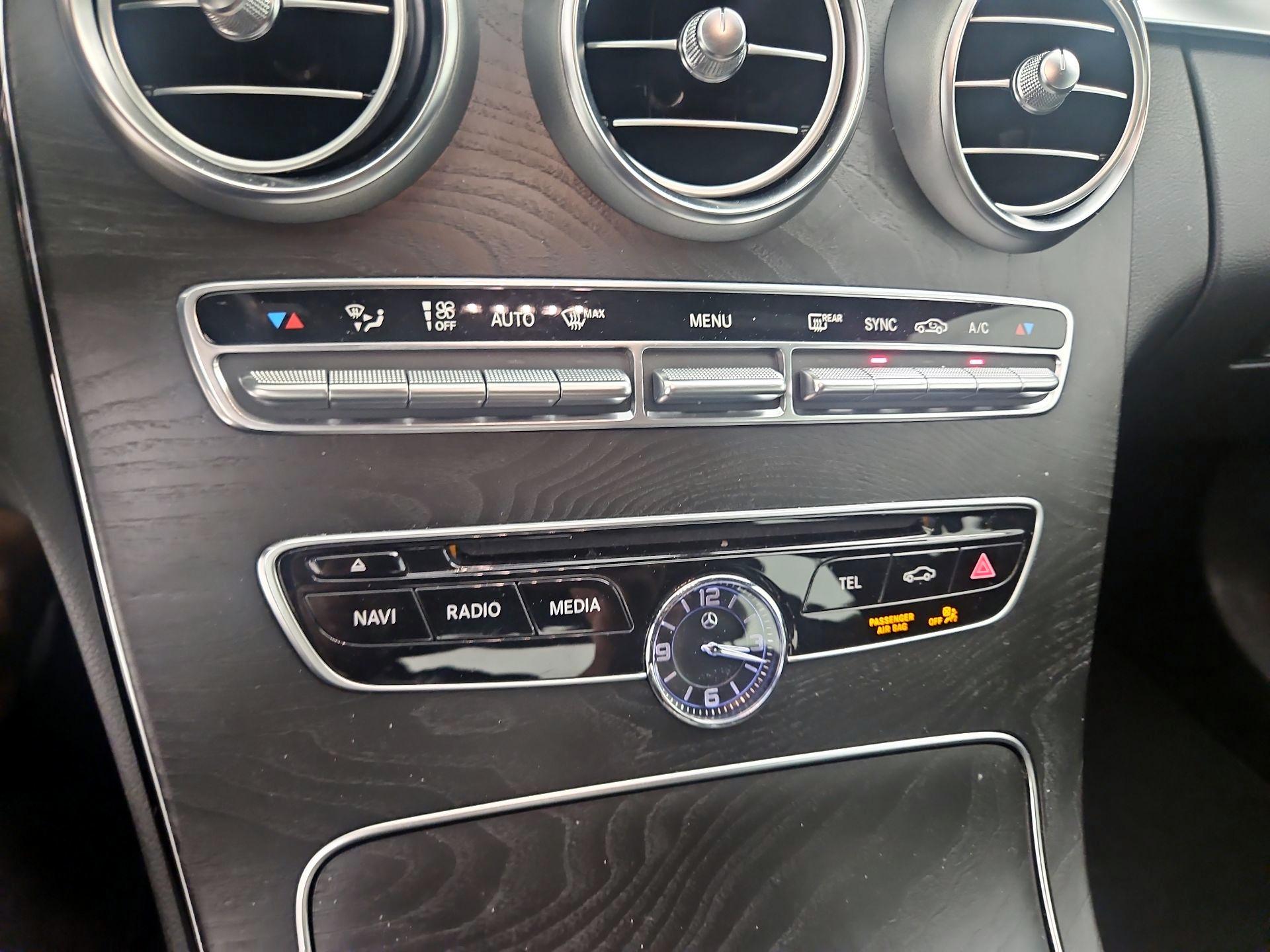 Thumbnail: 2015 Mercedes-Benz C-Class - 17