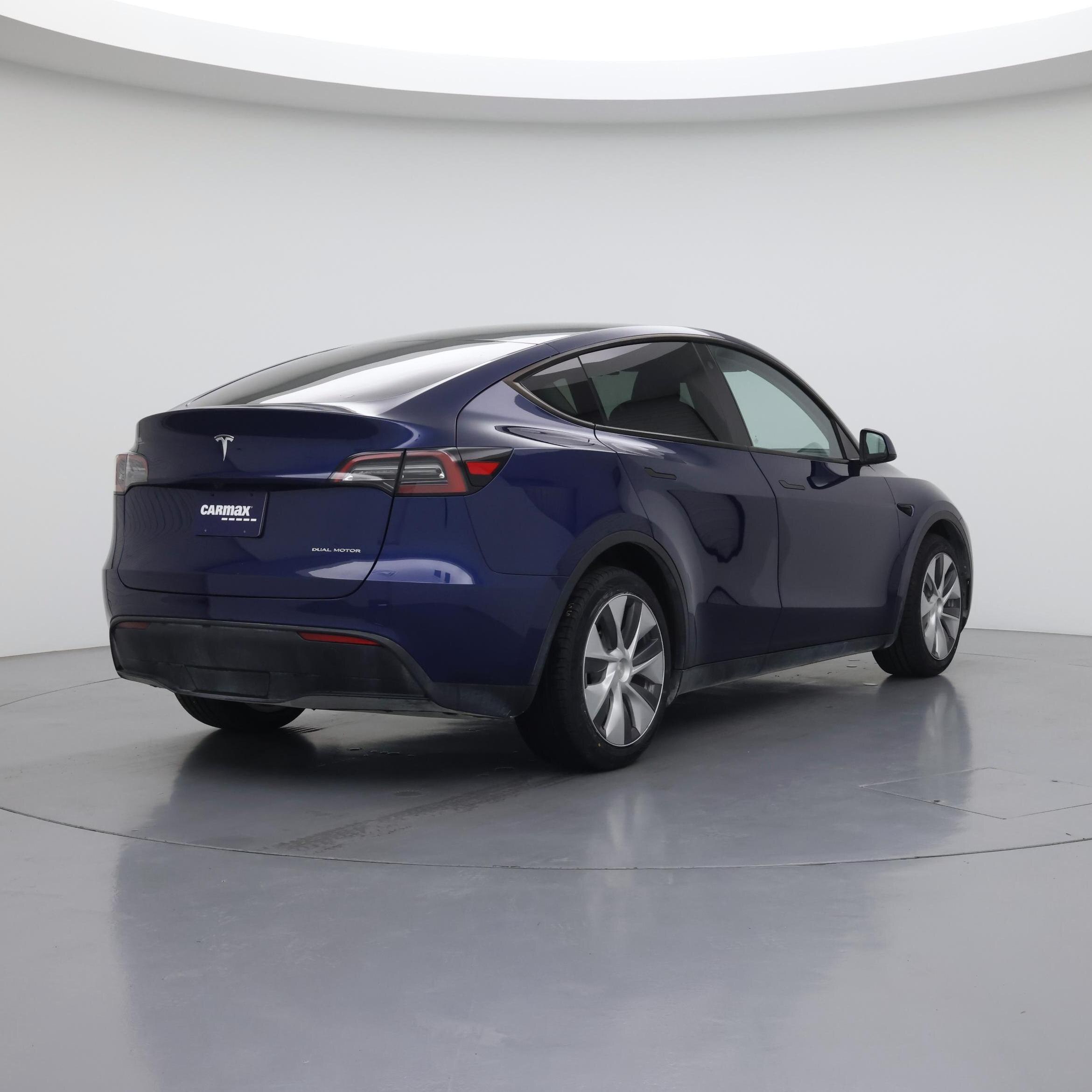 Thumbnail: 2023 Tesla Model Y - 8