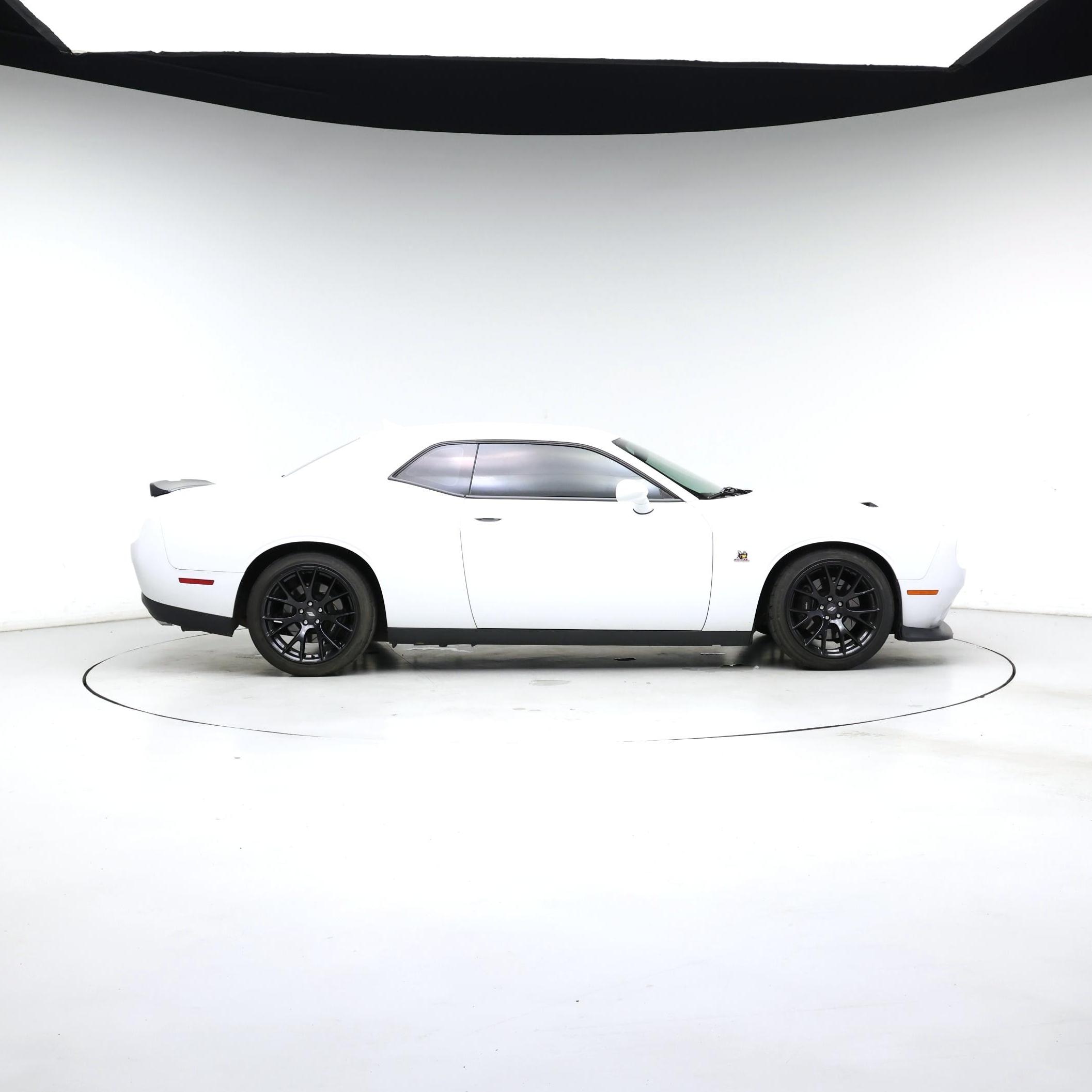 Thumbnail: 2018 Dodge Challenger - 7