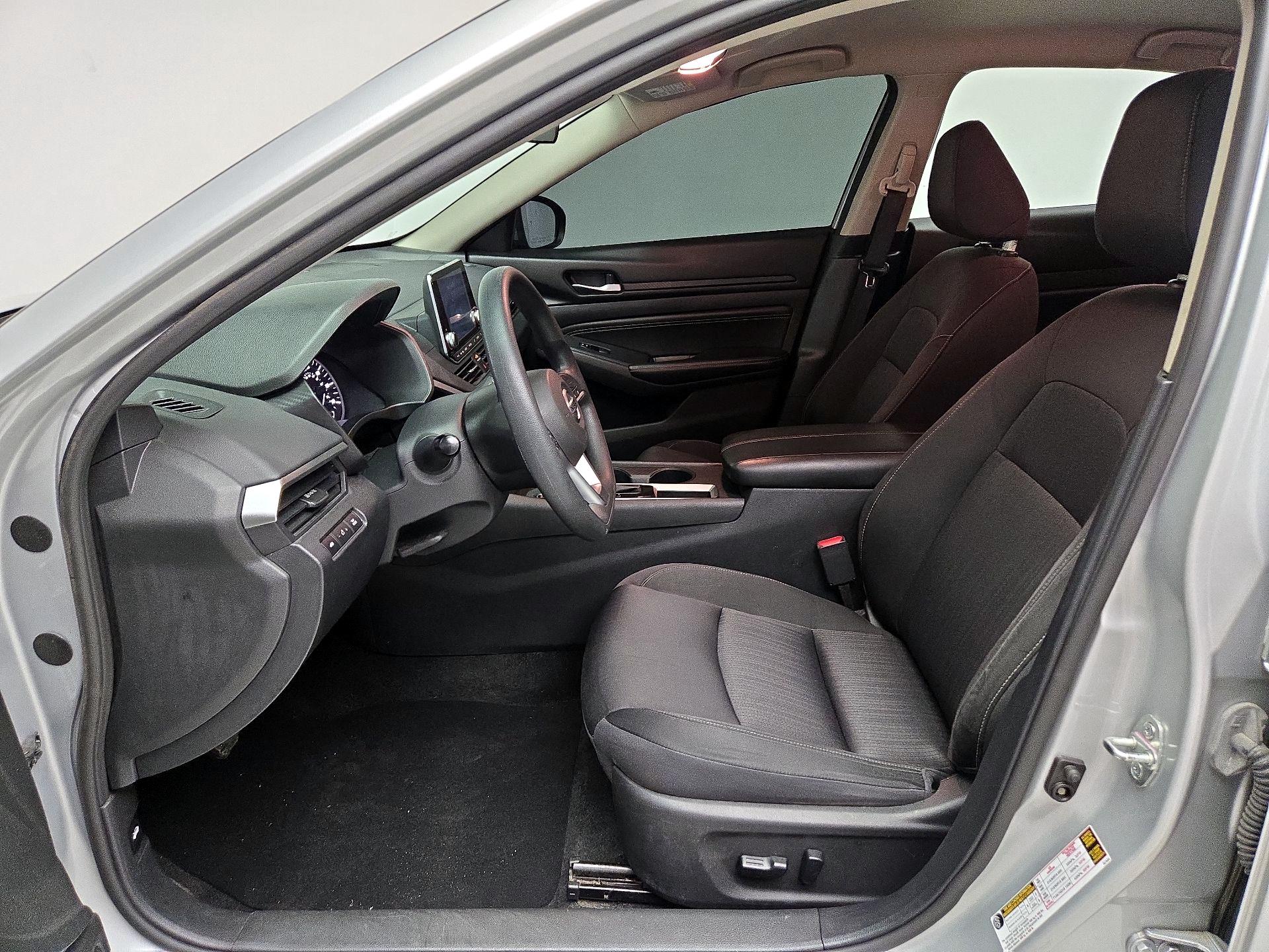Thumbnail: 2019 Nissan Altima - 11