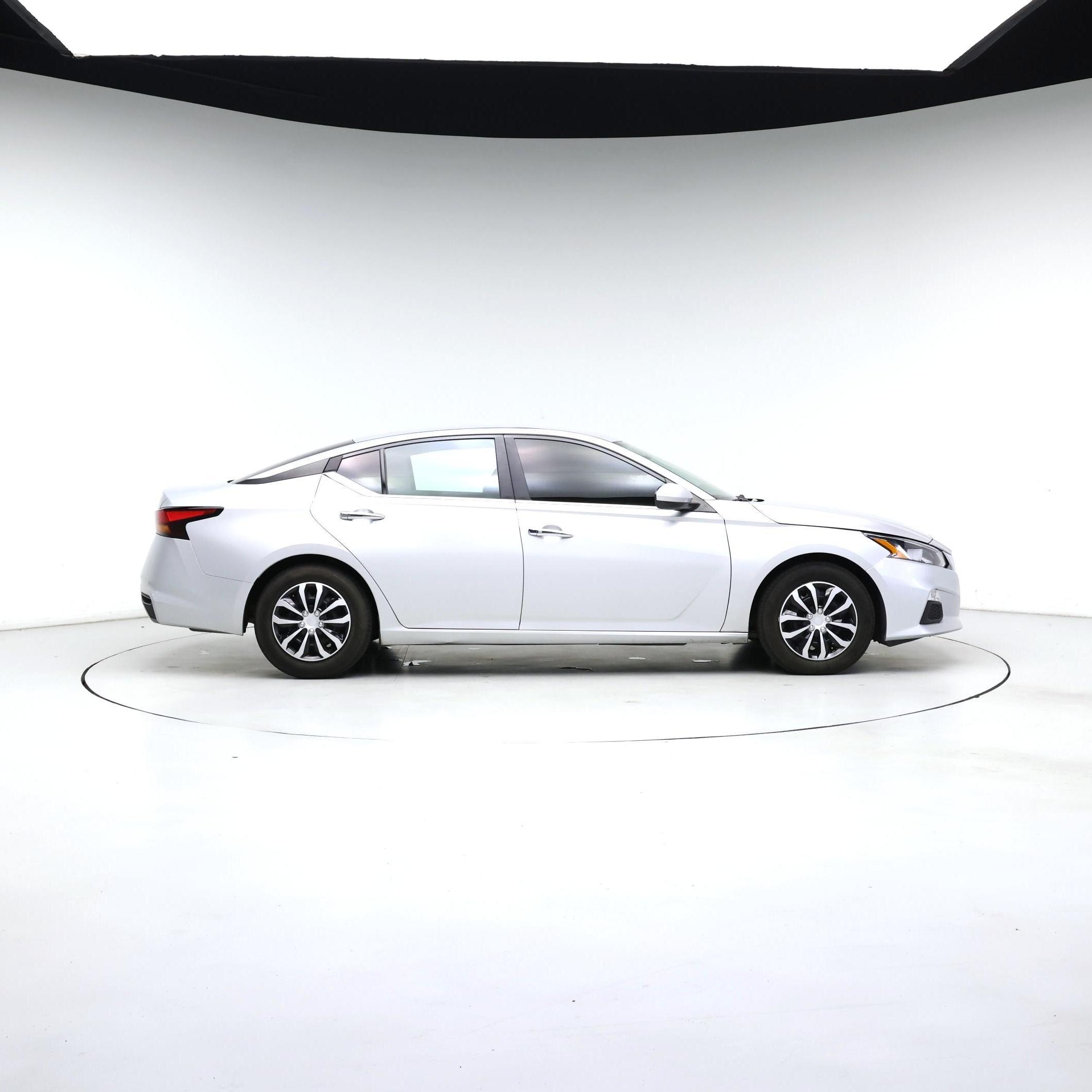 Thumbnail: 2019 Nissan Altima - 7