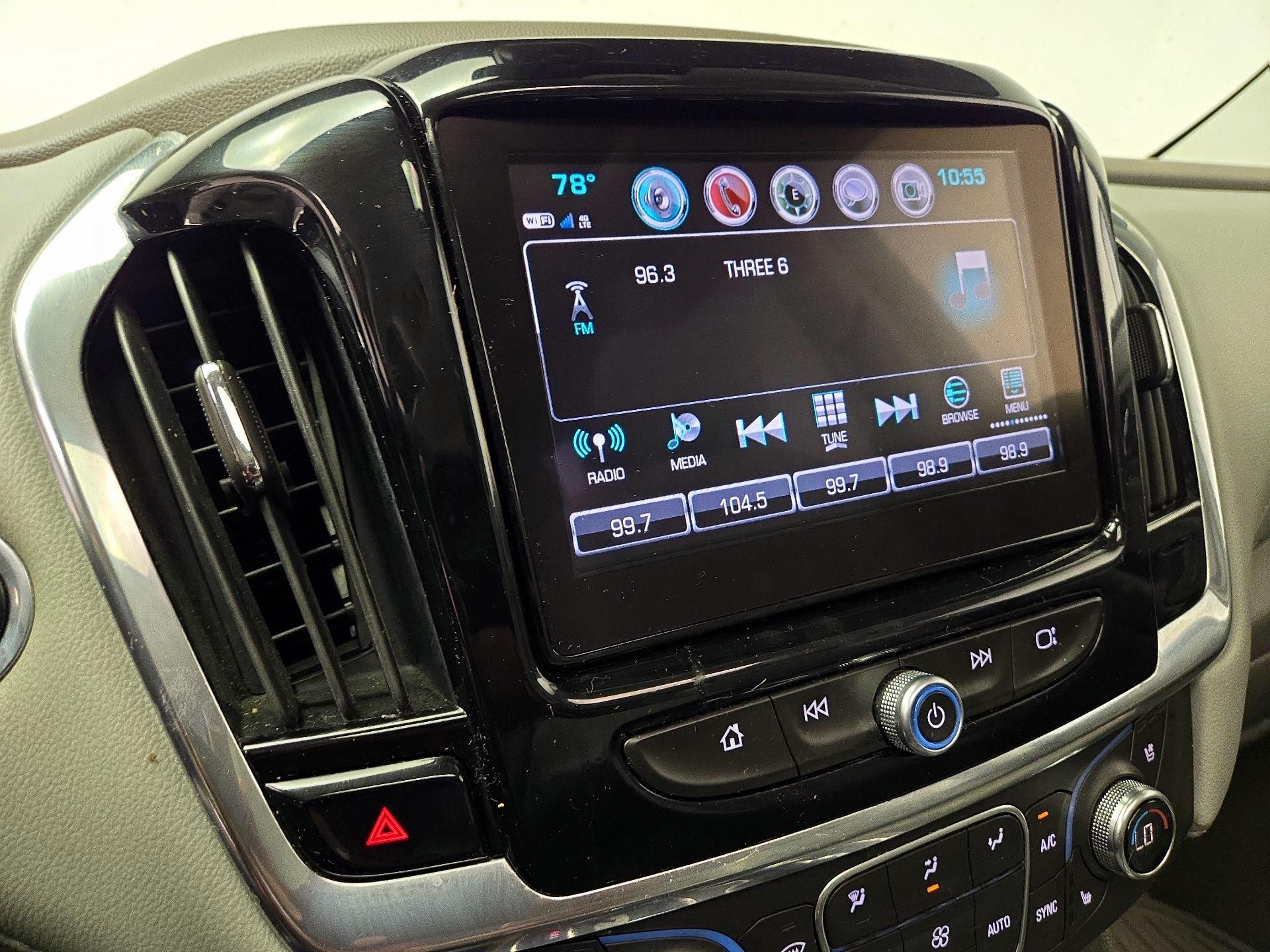 Thumbnail: 2018 Chevrolet Traverse - 16