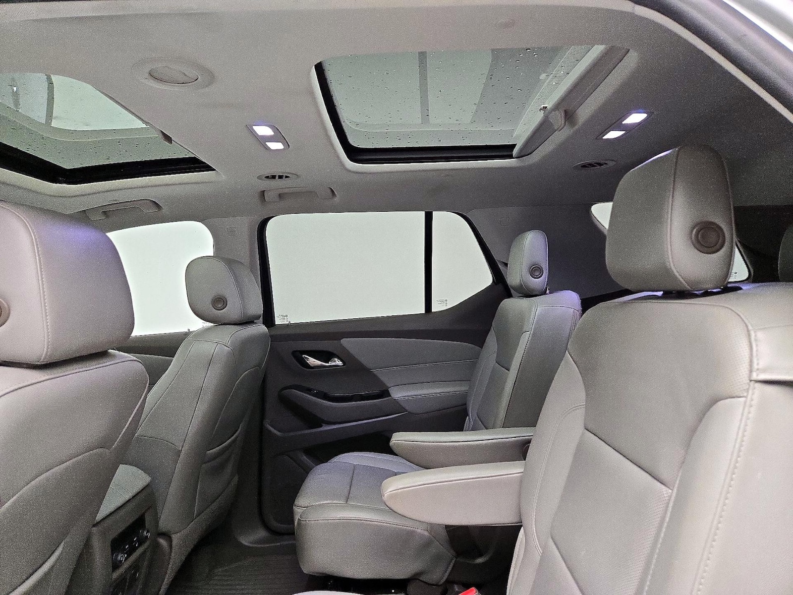 2018 Chevrolet Traverse Premier - Photo 27