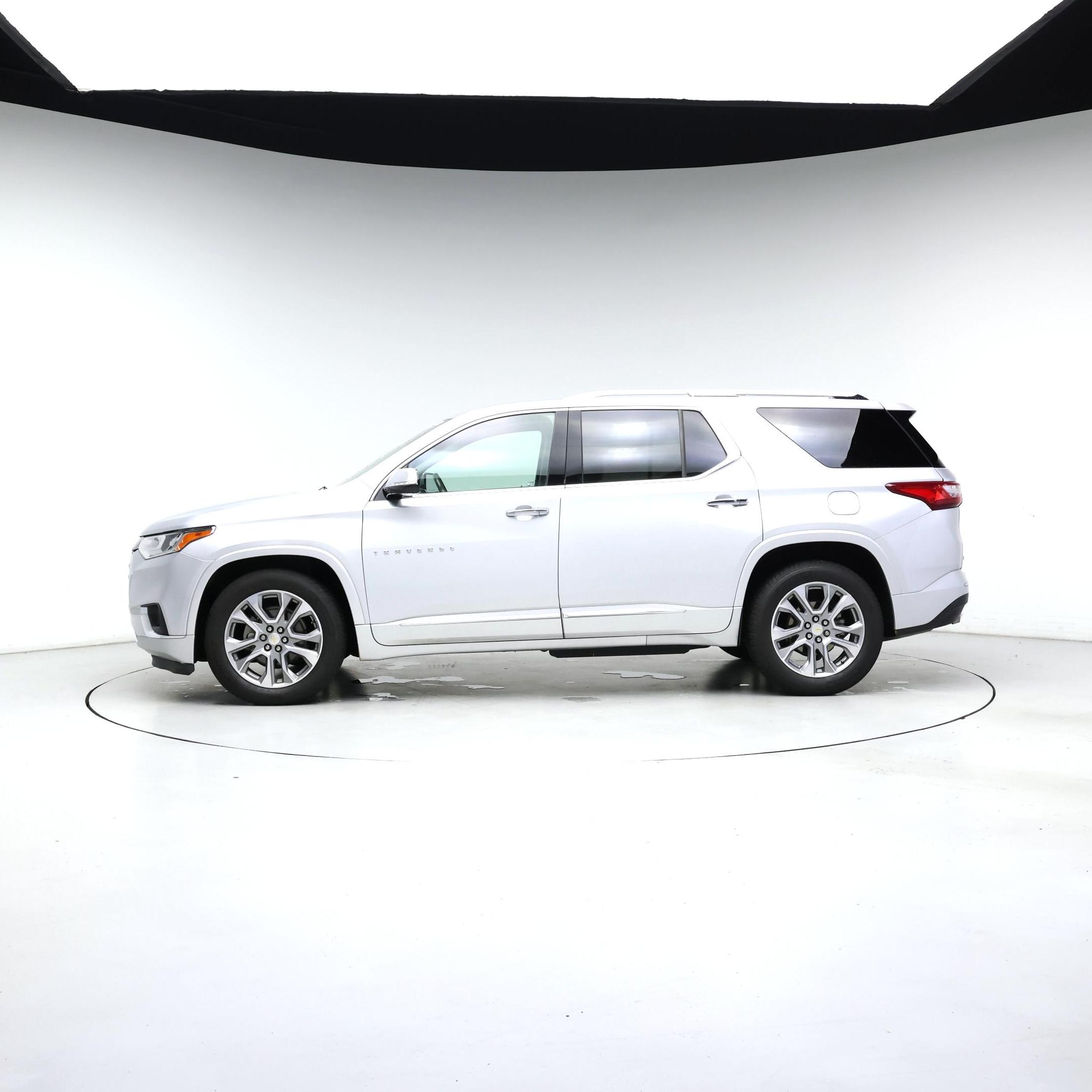 Thumbnail: 2018 Chevrolet Traverse - 3