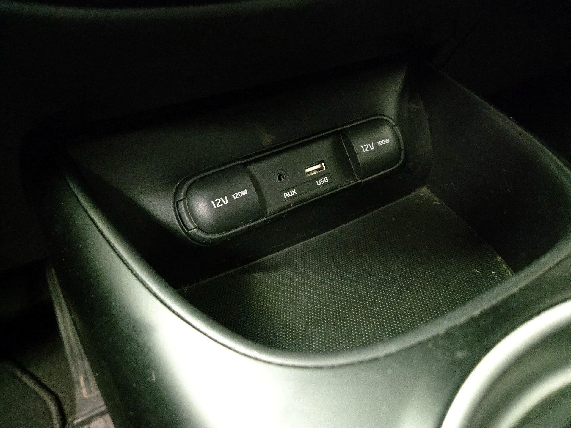 Thumbnail: 2016 Kia Soul - 17