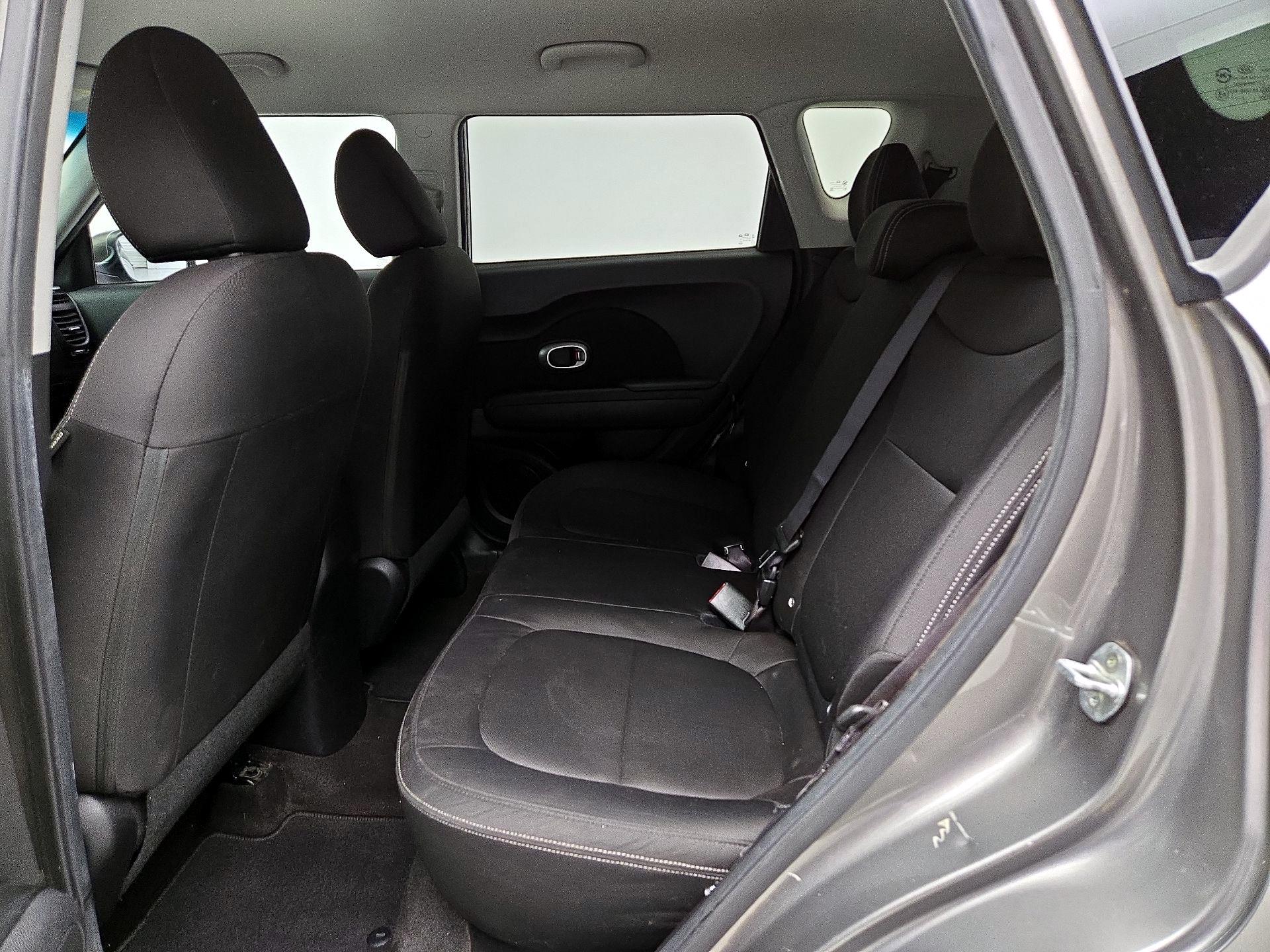 Thumbnail: 2016 Kia Soul - 18
