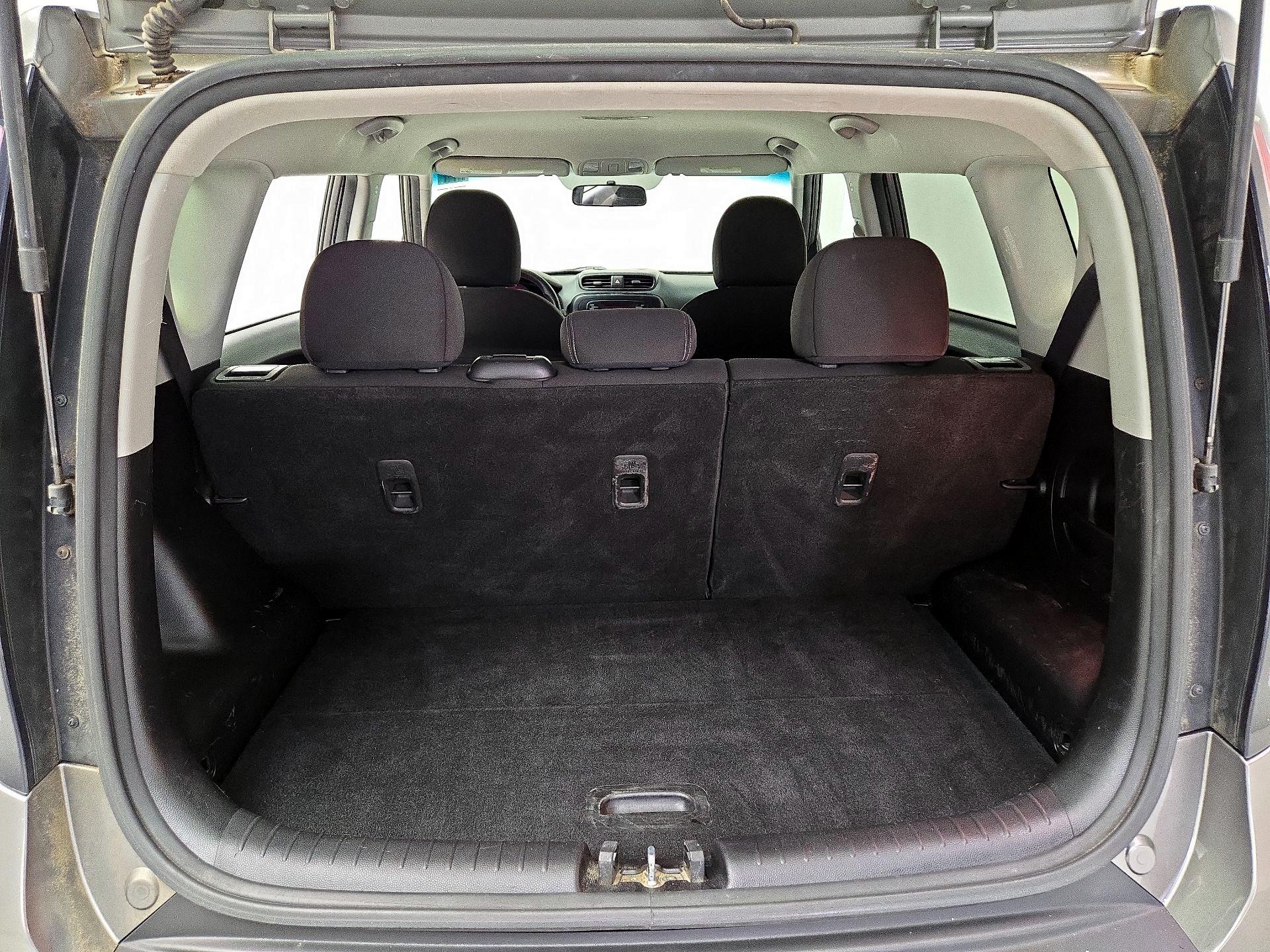 Thumbnail: 2016 Kia Soul - 19