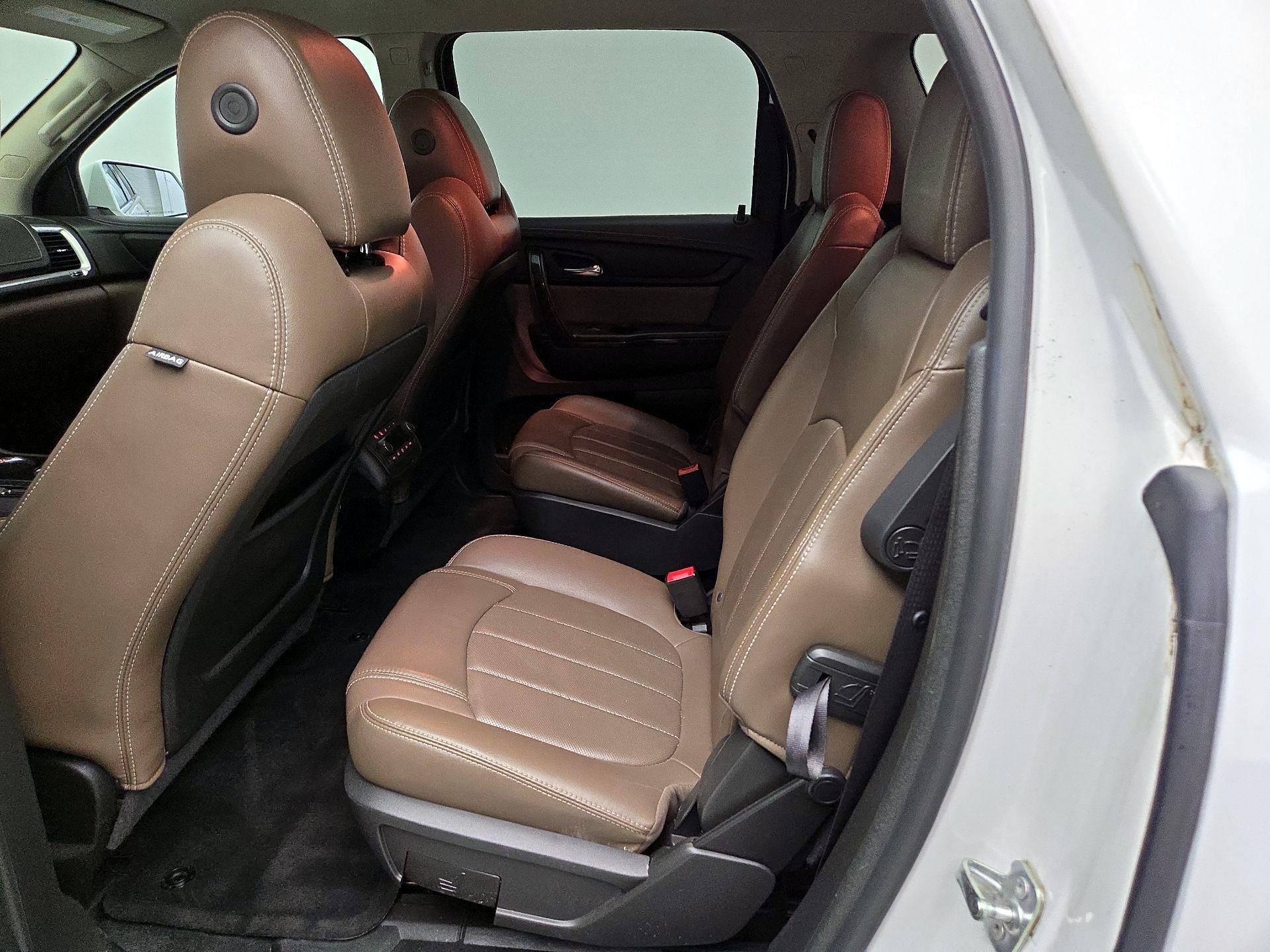 Thumbnail: 2017 GMC Acadia - 19