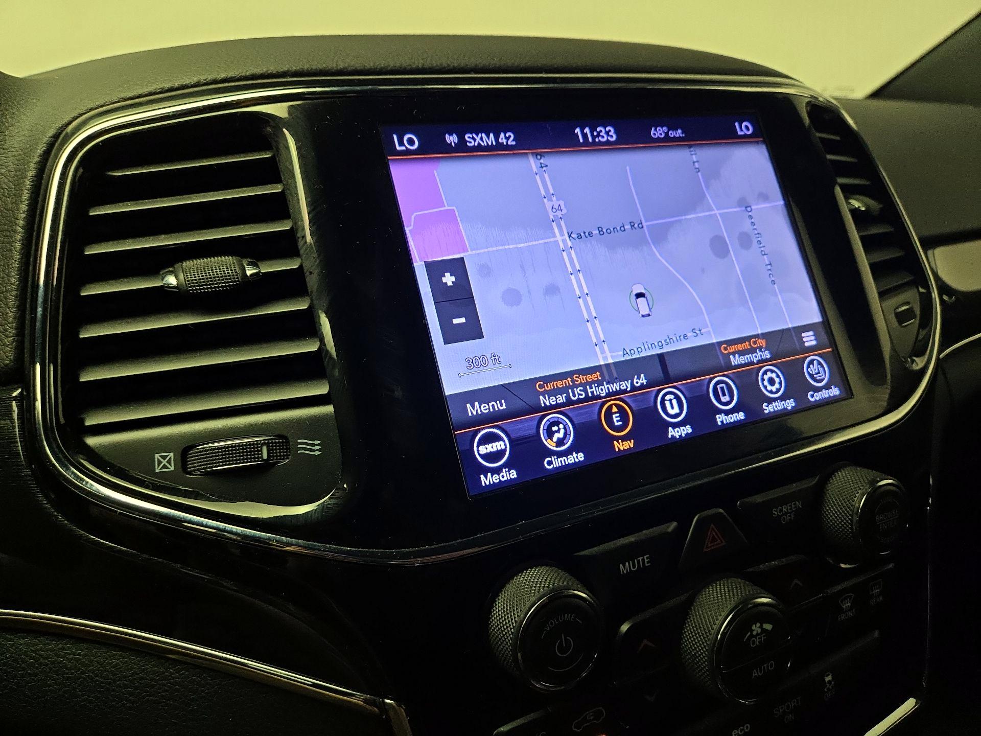 Thumbnail: 2021 Jeep Grand Cherokee - 14