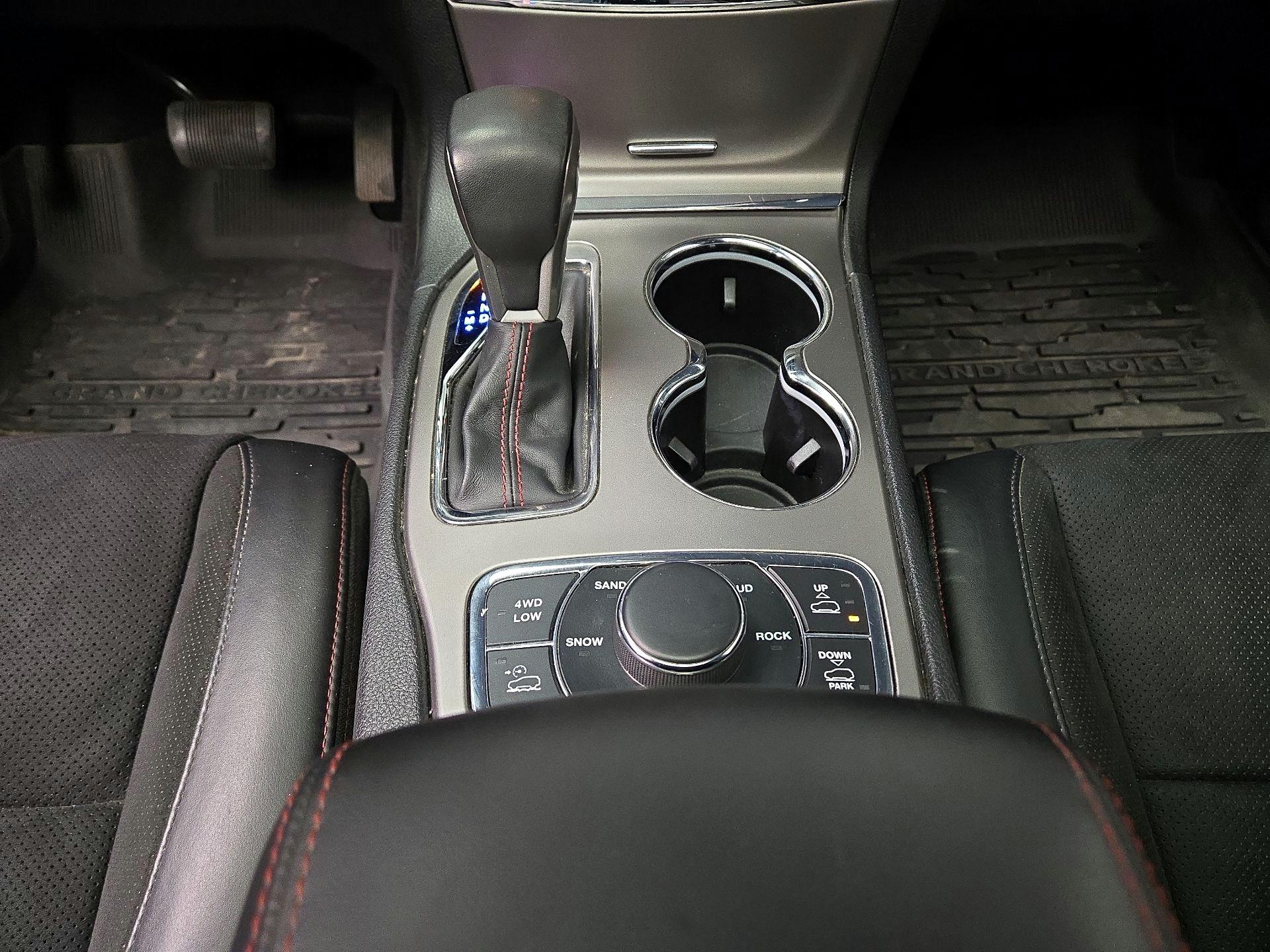 Thumbnail: 2021 Jeep Grand Cherokee - 18