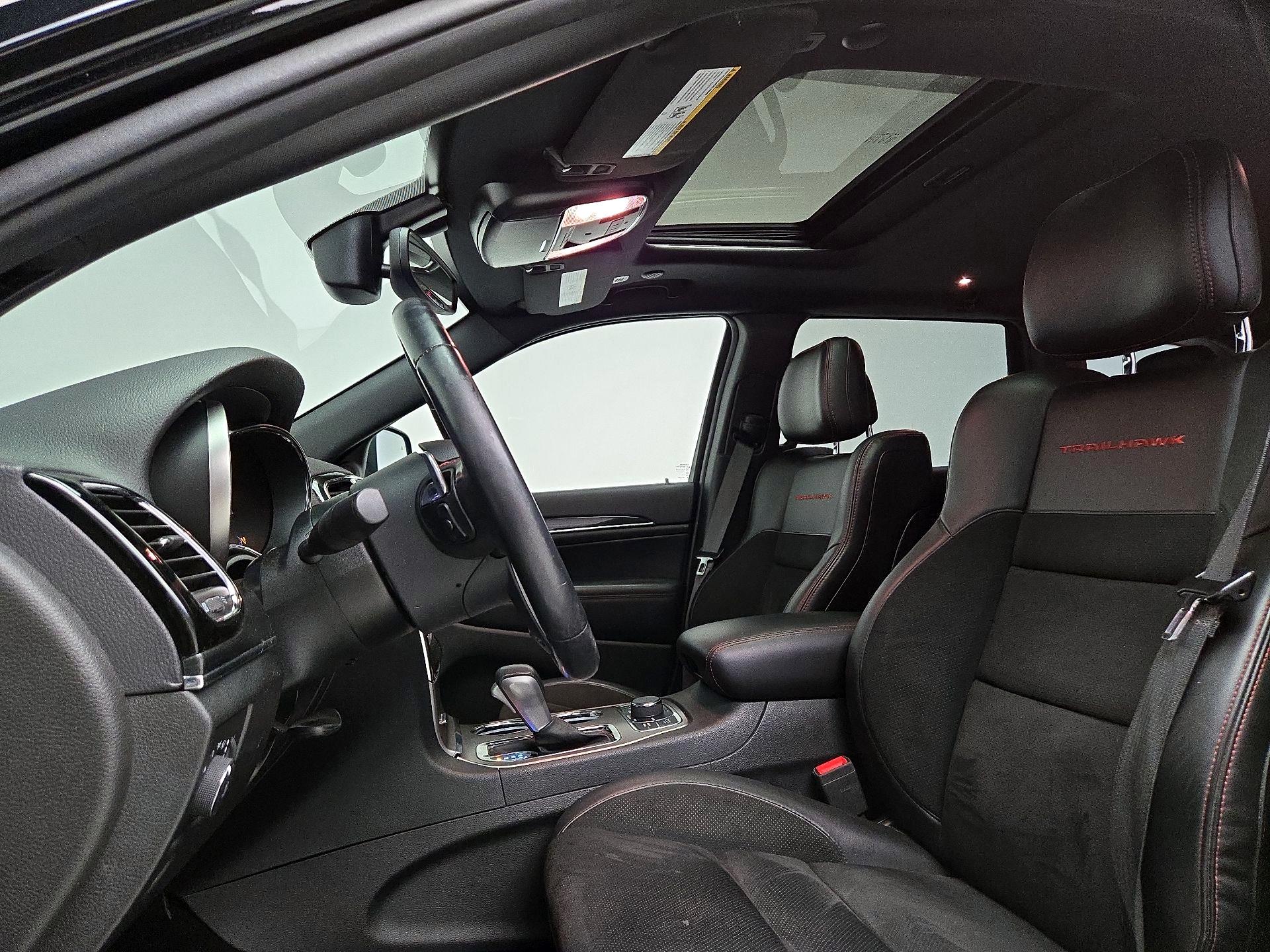 Thumbnail: 2021 Jeep Grand Cherokee - 20