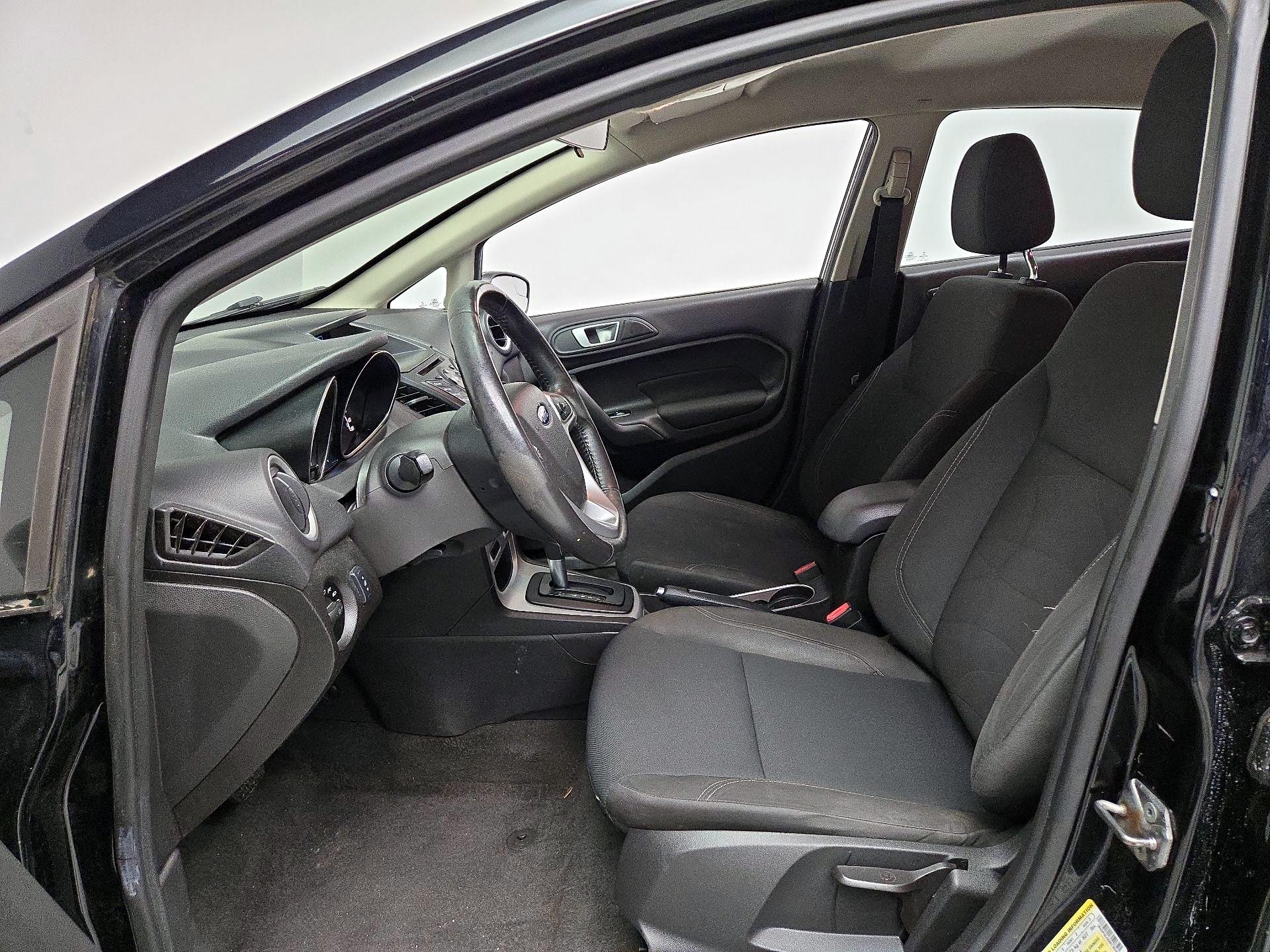Thumbnail: 2016 Ford Fiesta - 11