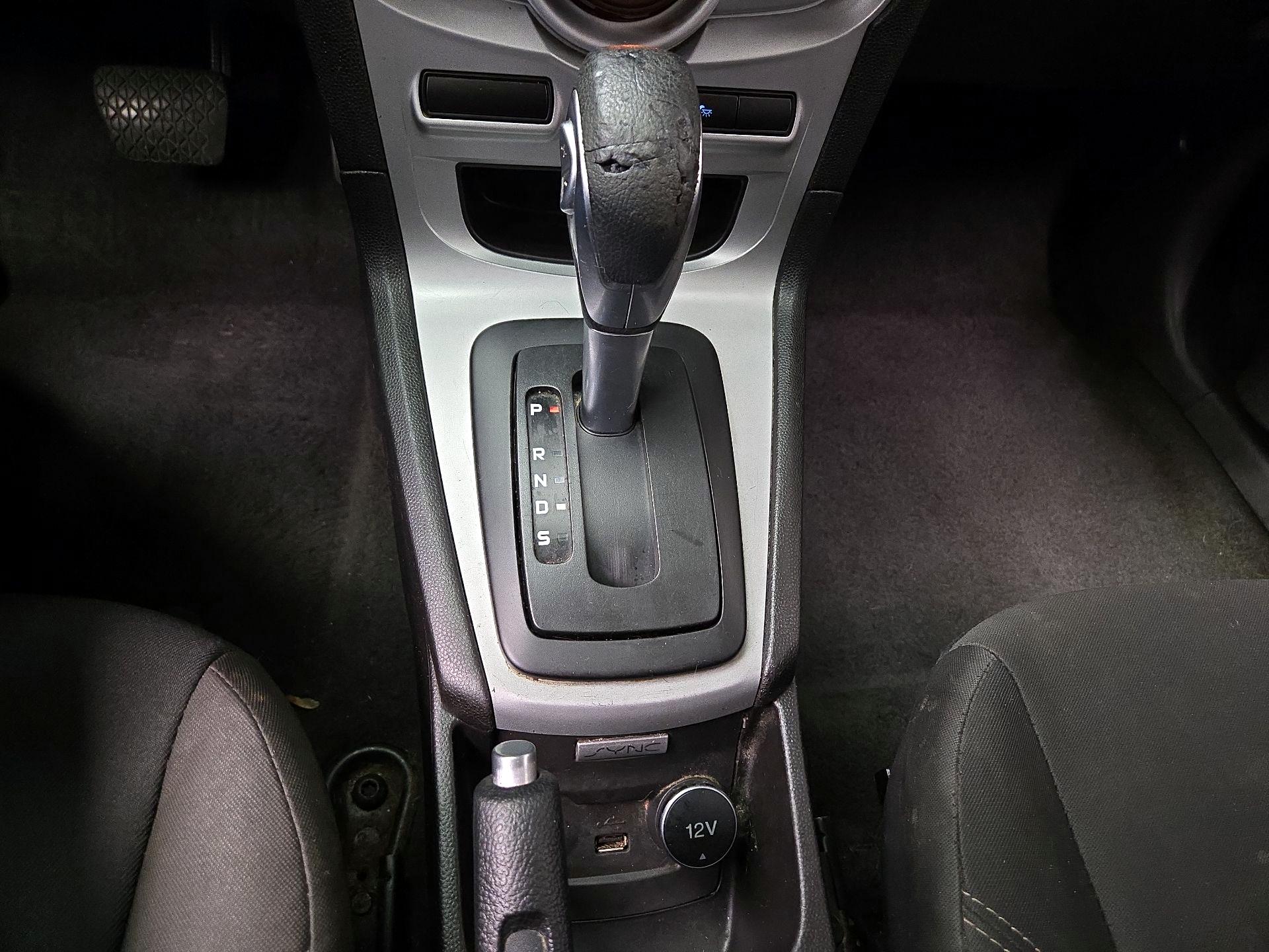 Thumbnail: 2016 Ford Fiesta - 16
