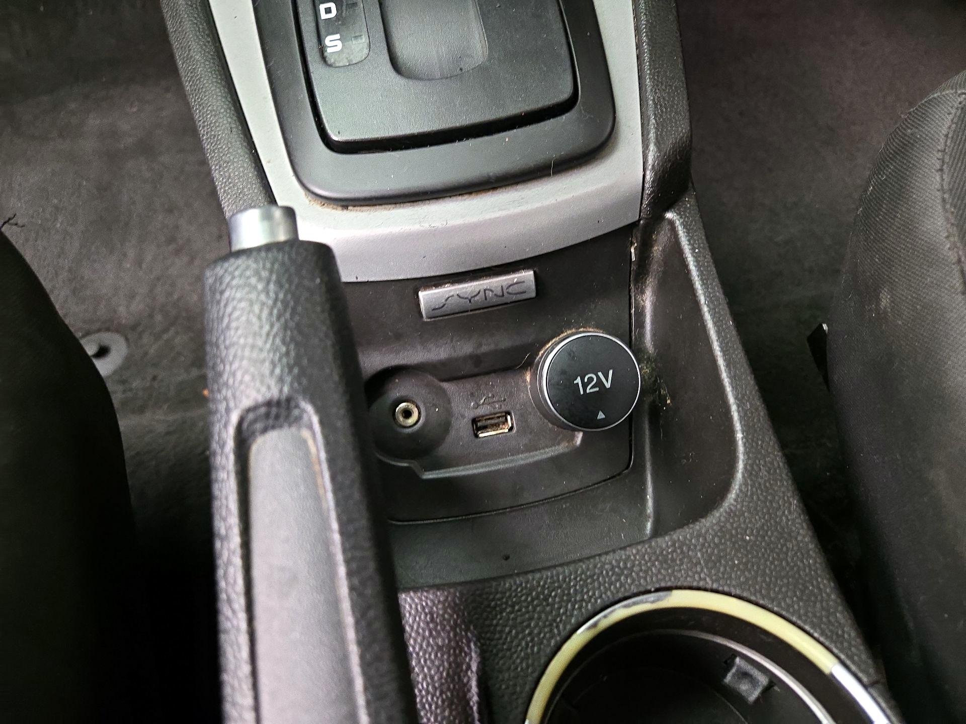 Thumbnail: 2016 Ford Fiesta - 17