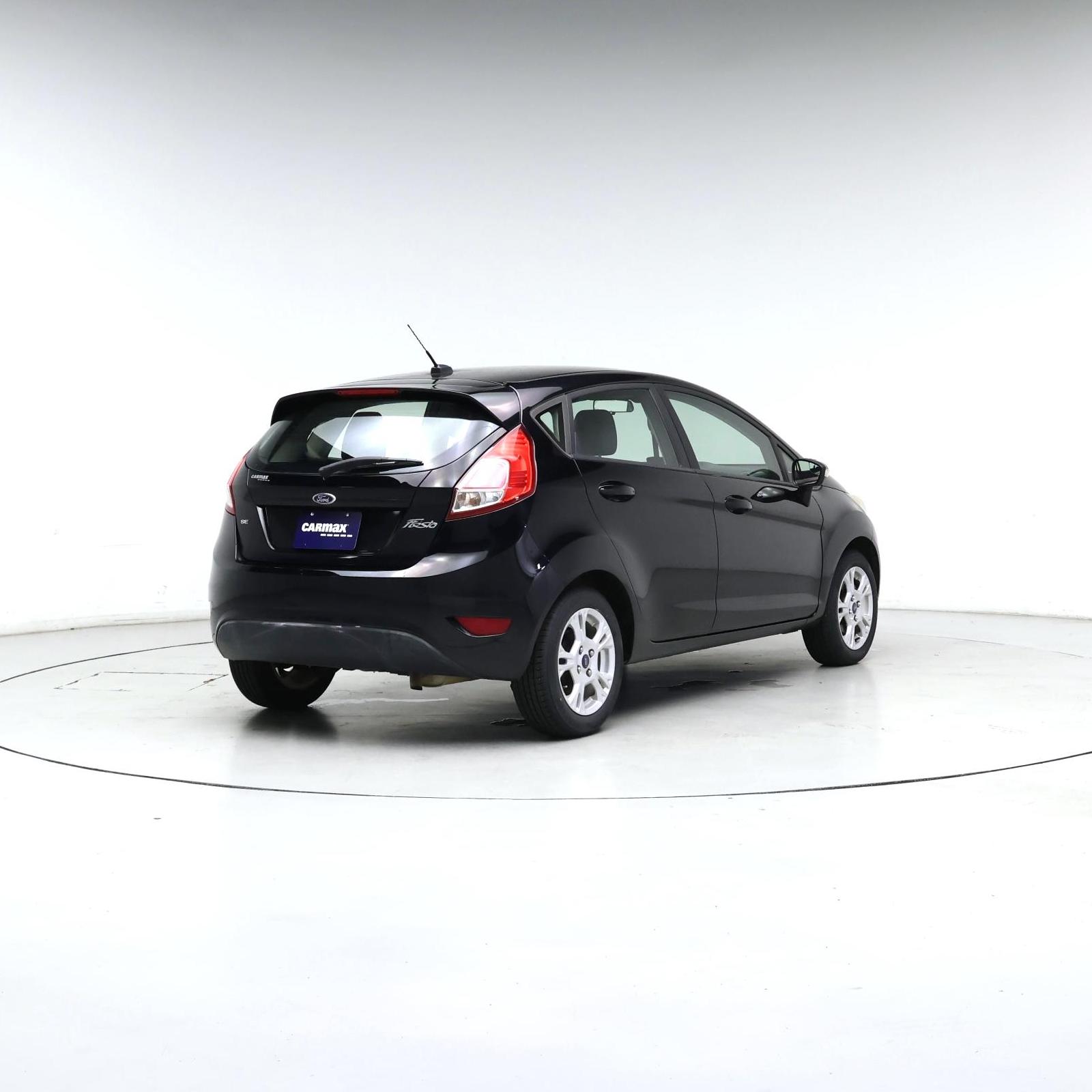 Thumbnail: 2016 Ford Fiesta - 8