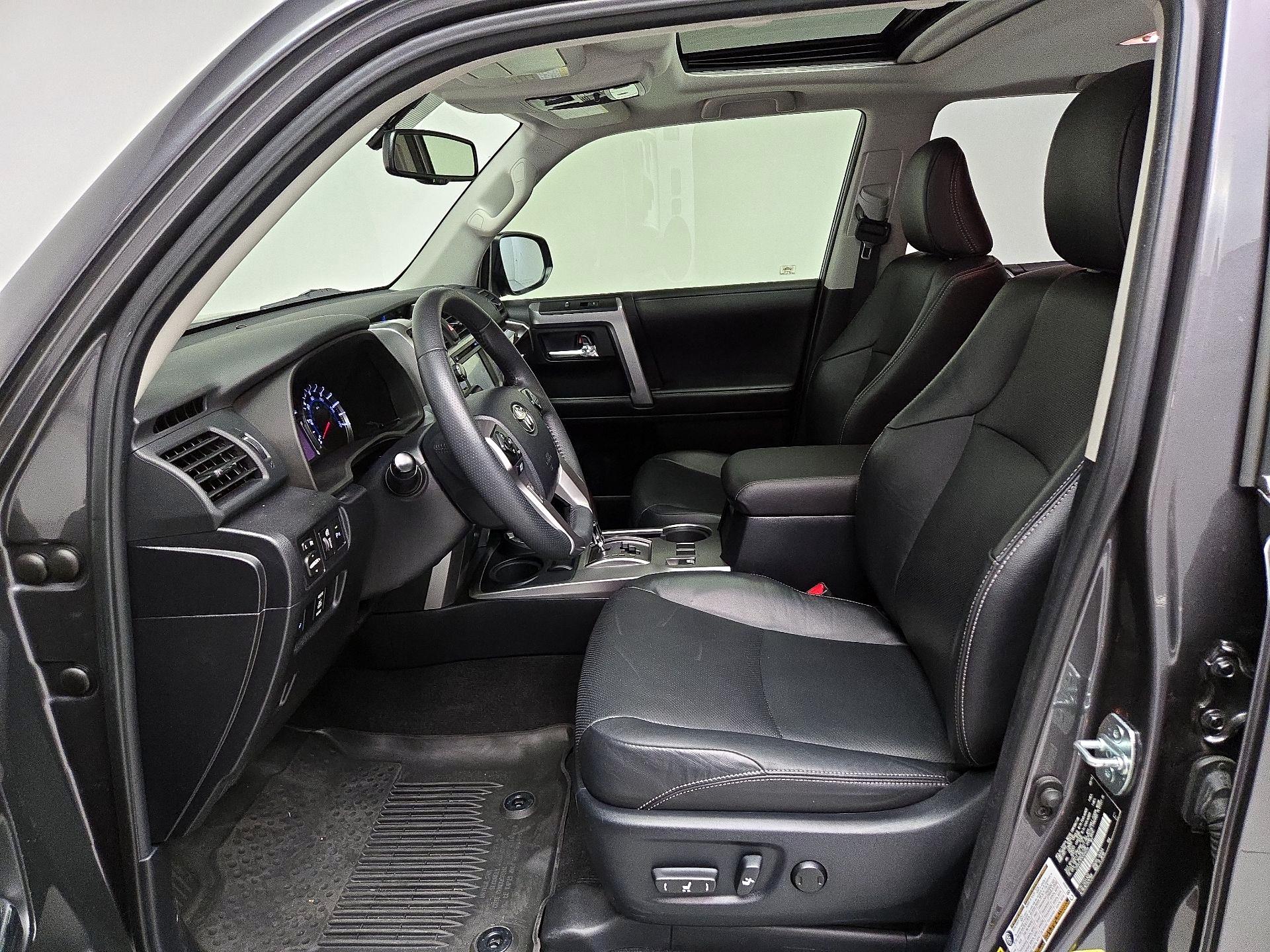 Thumbnail: 2019 Toyota 4Runner - 11