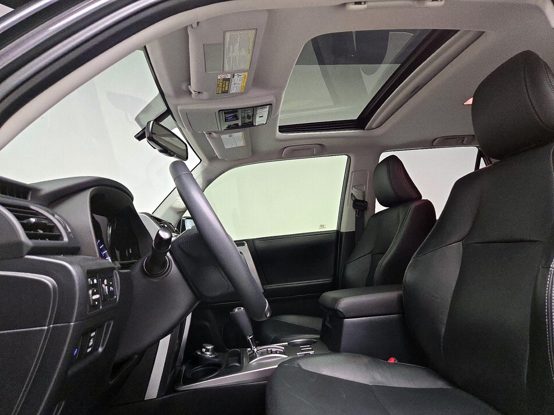 Thumbnail: 2019 Toyota 4Runner - 19