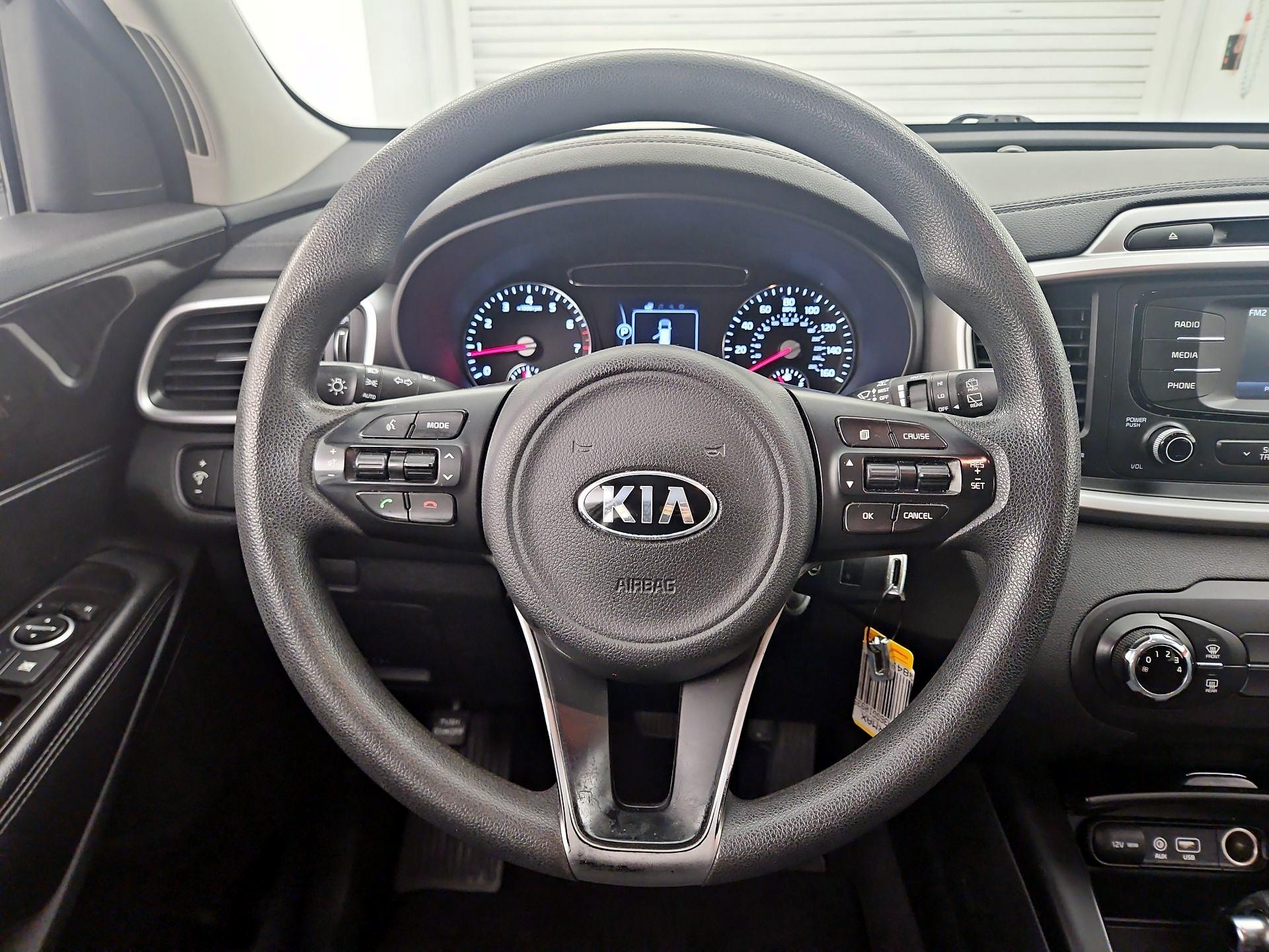 Thumbnail: 2016 Kia Sorento - 10
