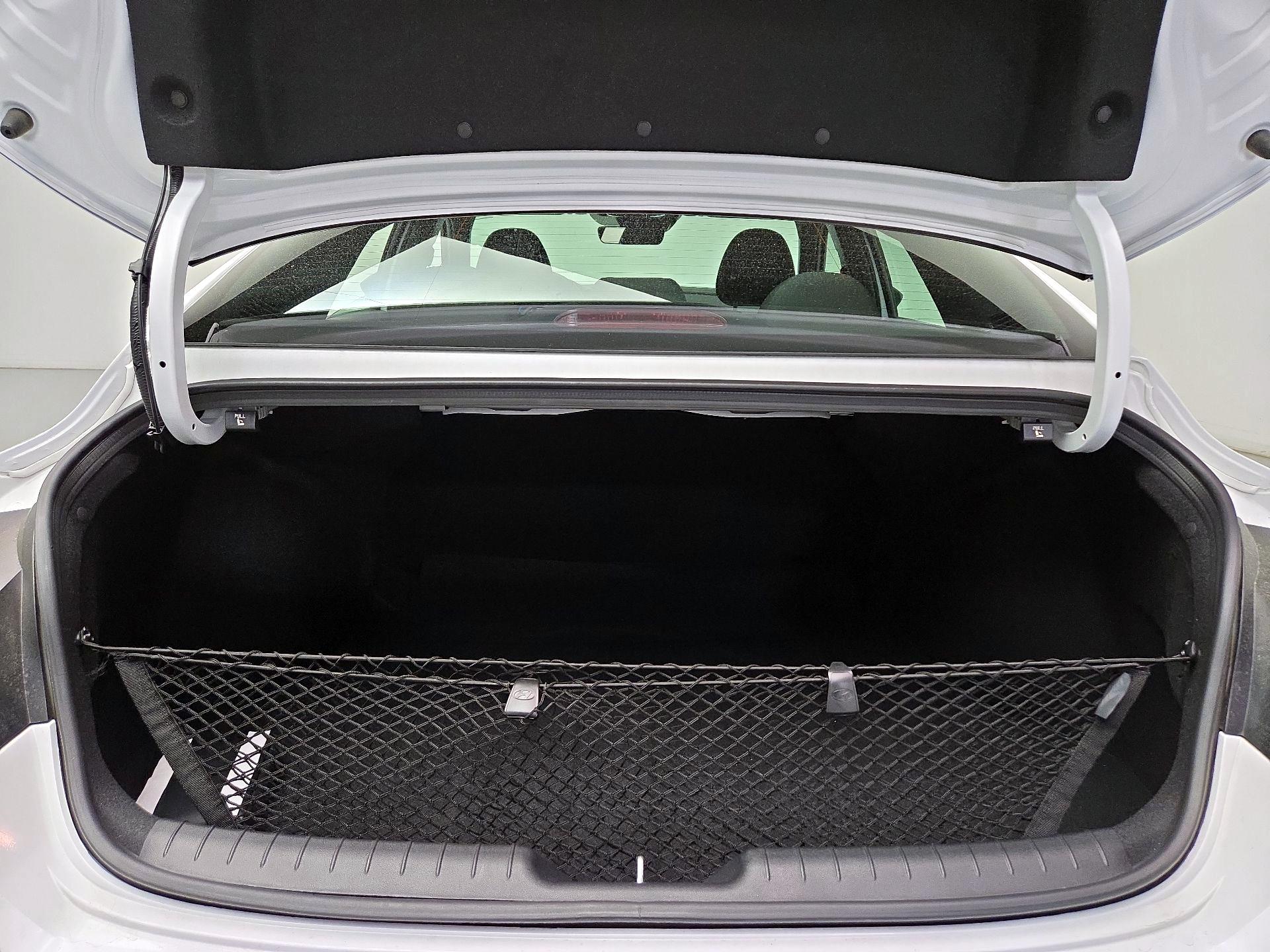 Thumbnail: 2025 Hyundai Elantra - 20