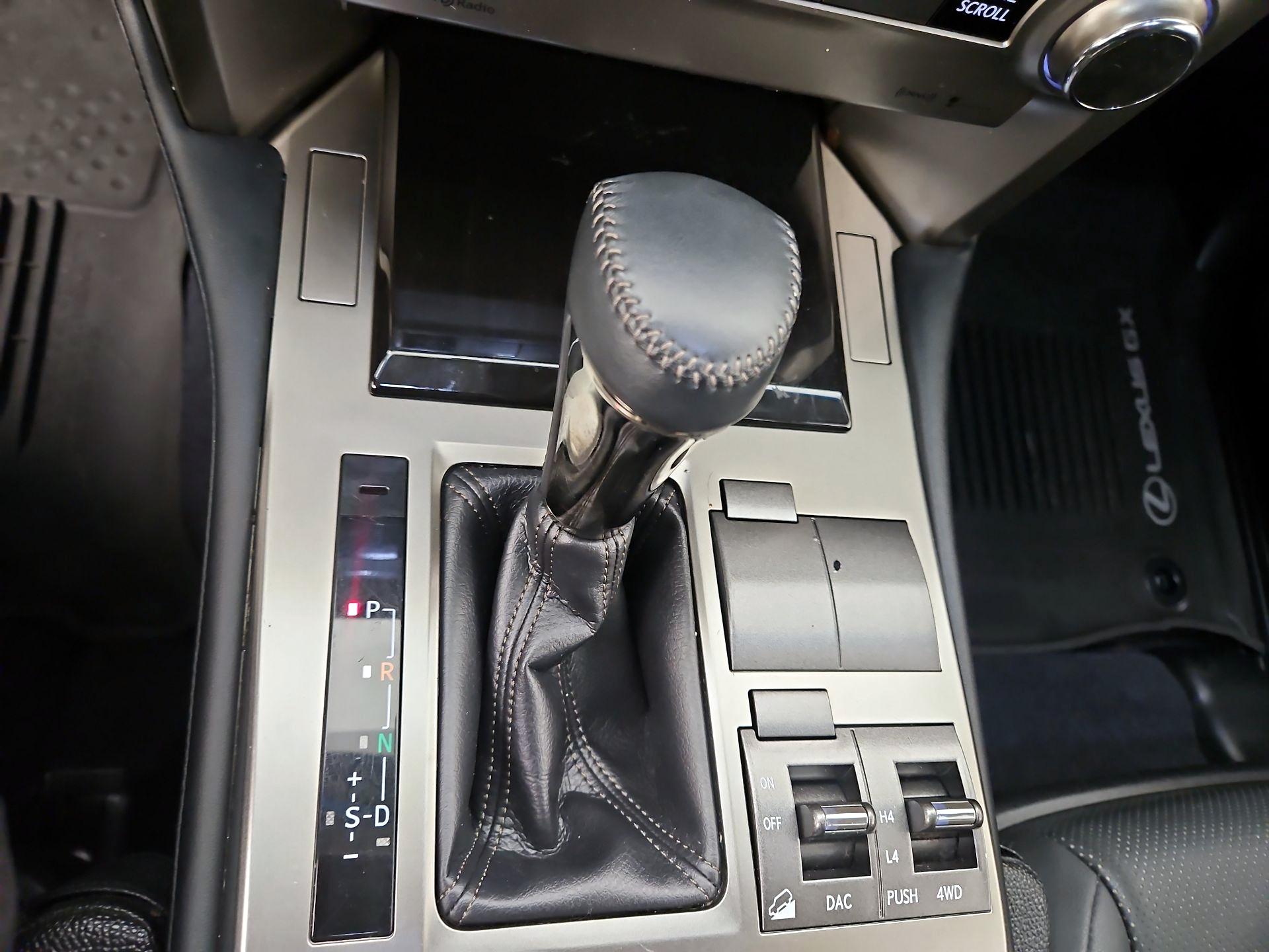 Thumbnail: 2019 Lexus GX - 18