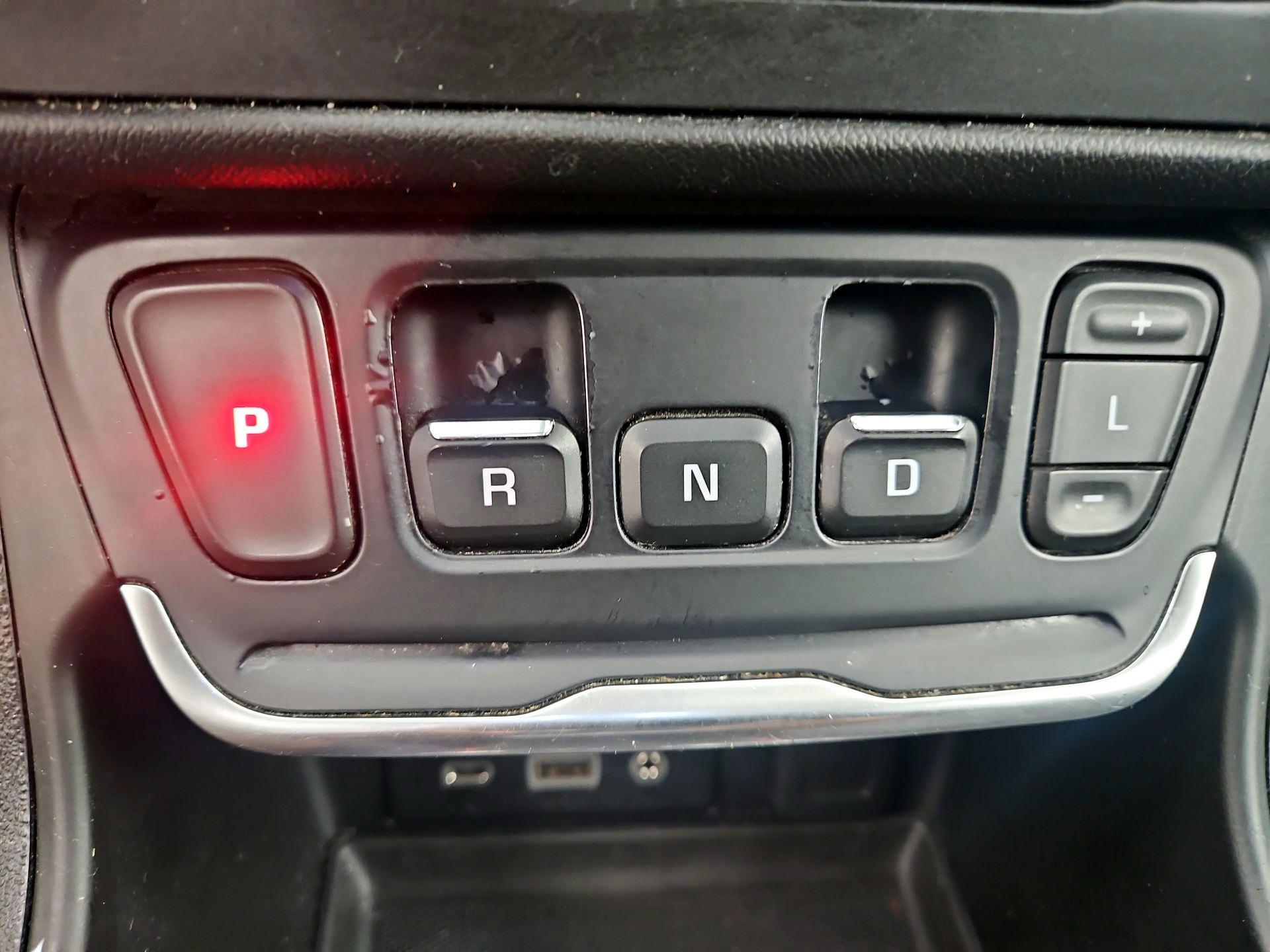 Thumbnail: 2019 GMC Terrain - 17