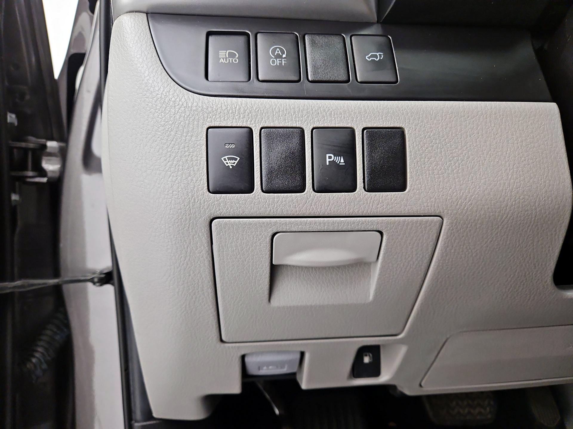Thumbnail: 2019 Toyota Highlander - 13