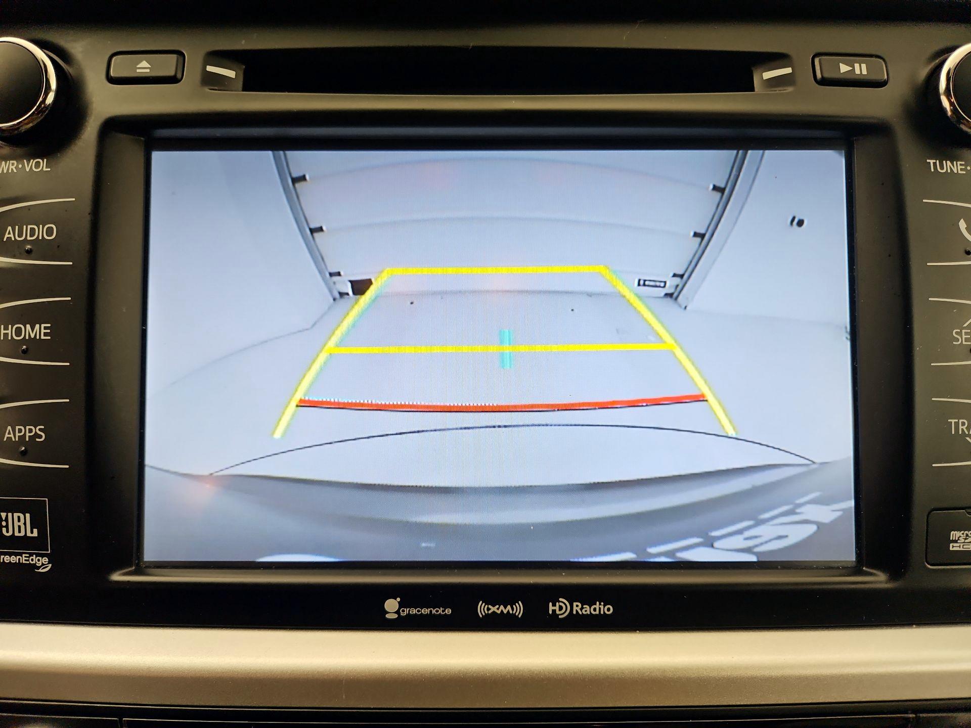 Thumbnail: 2019 Toyota Highlander - 15