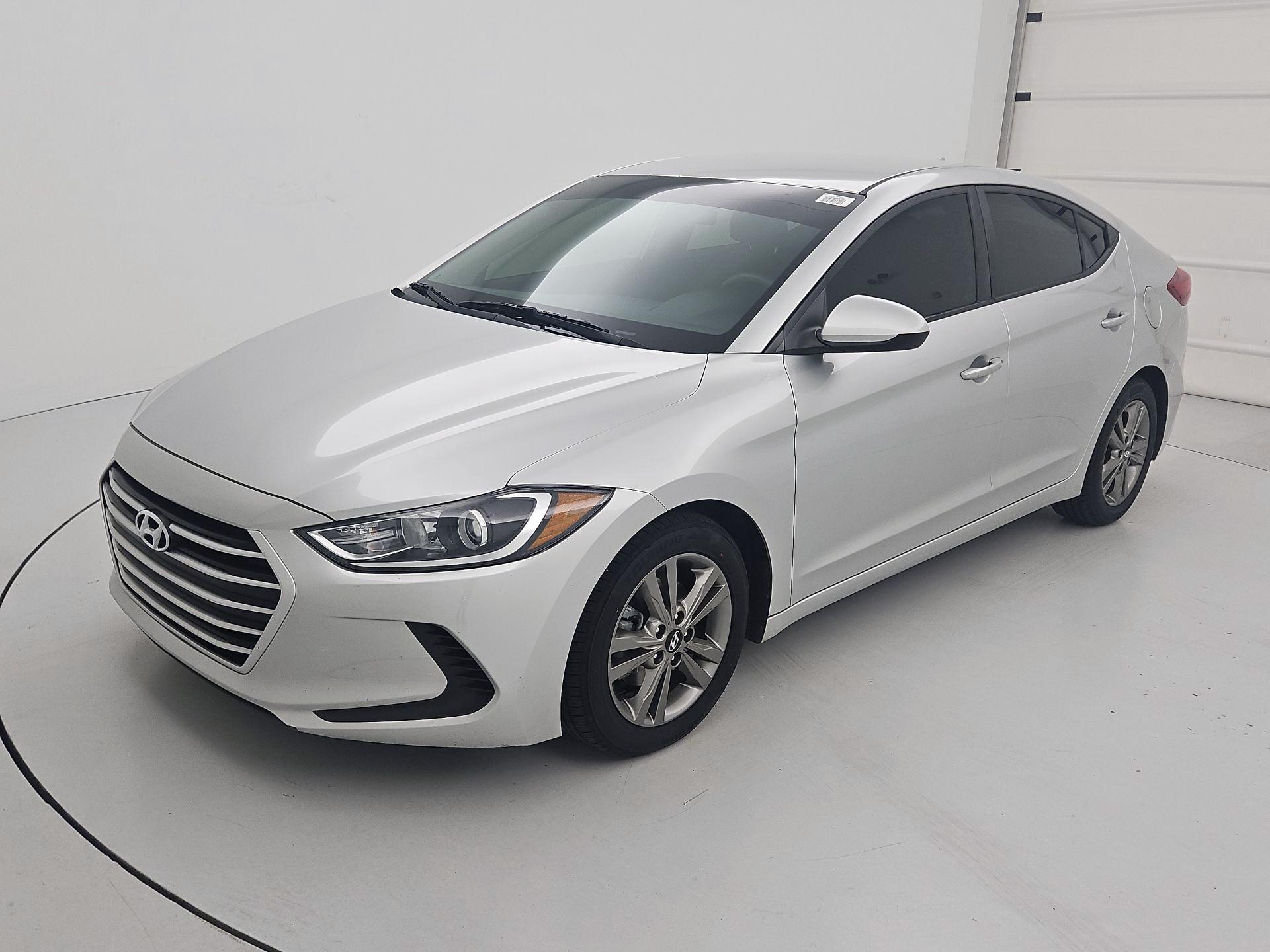 Thumbnail: 2017 Hyundai Elantra - 3