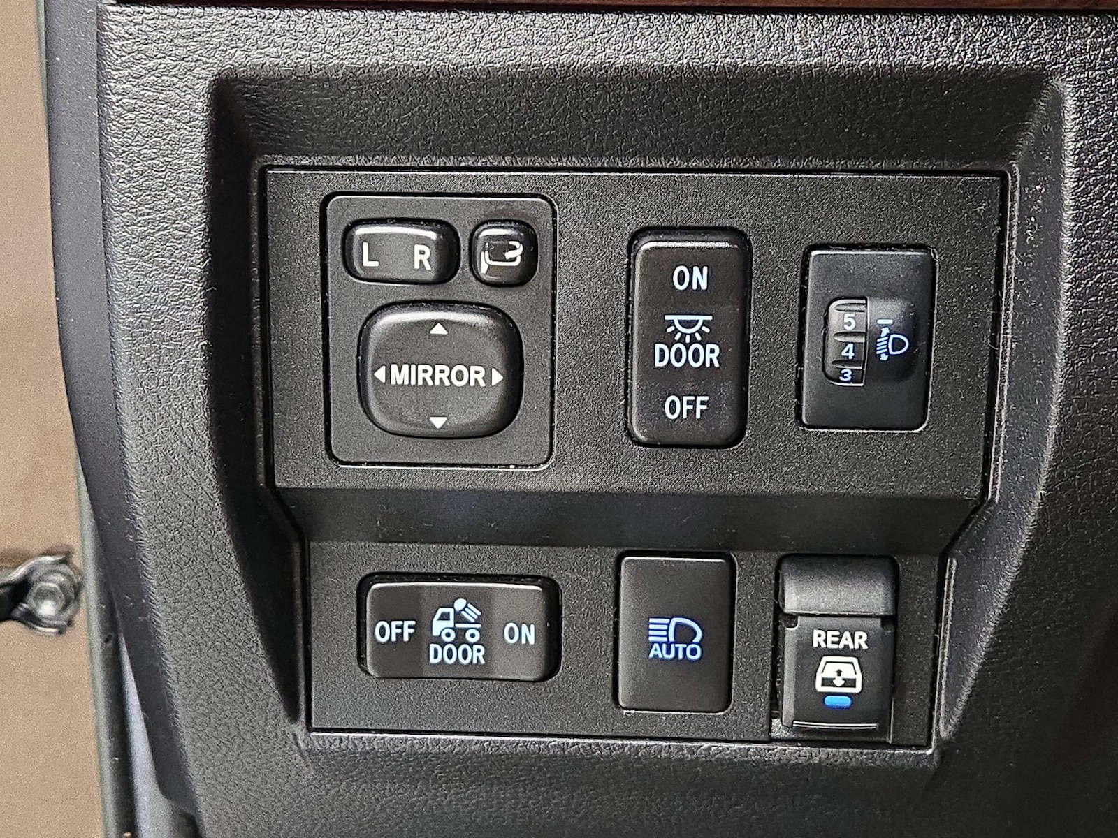 2021 Toyota Tundra 1794 Edition - Photo 14