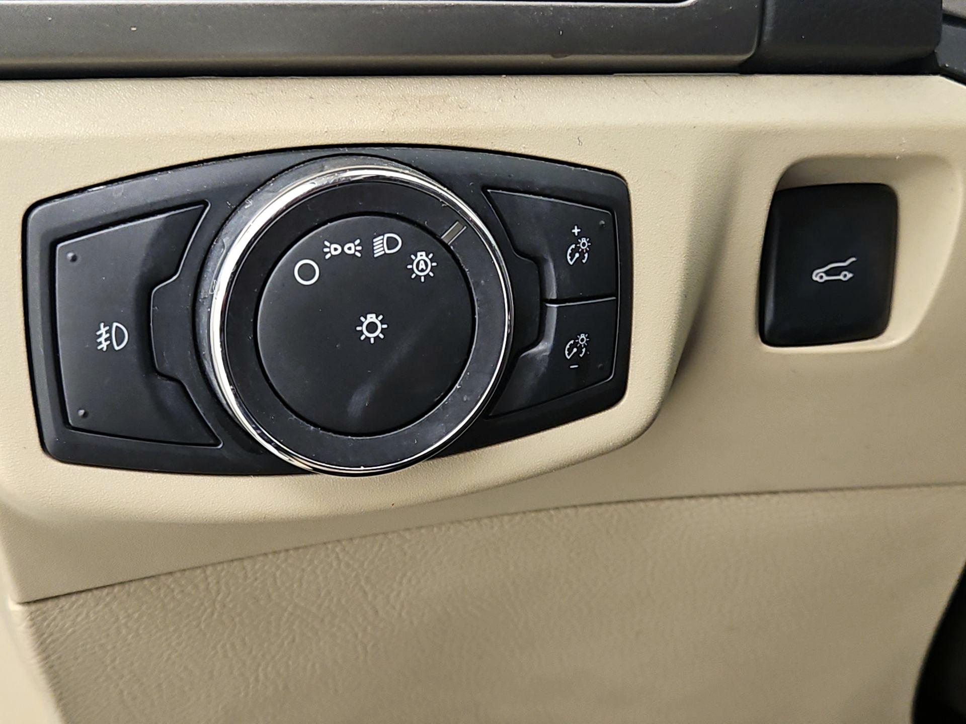 Thumbnail: 2014 Ford Fusion - 13