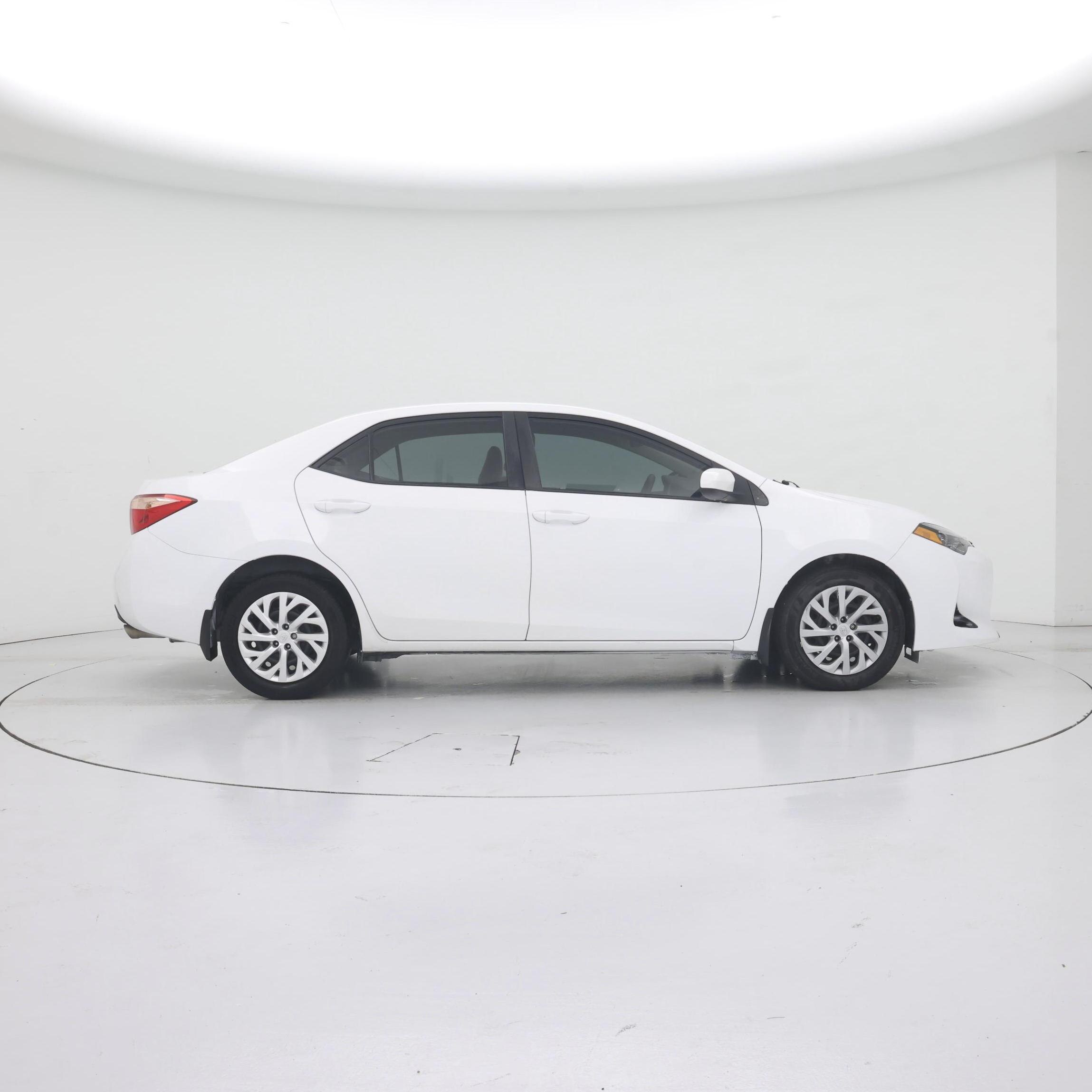 Thumbnail: 2018 Toyota Corolla - 7