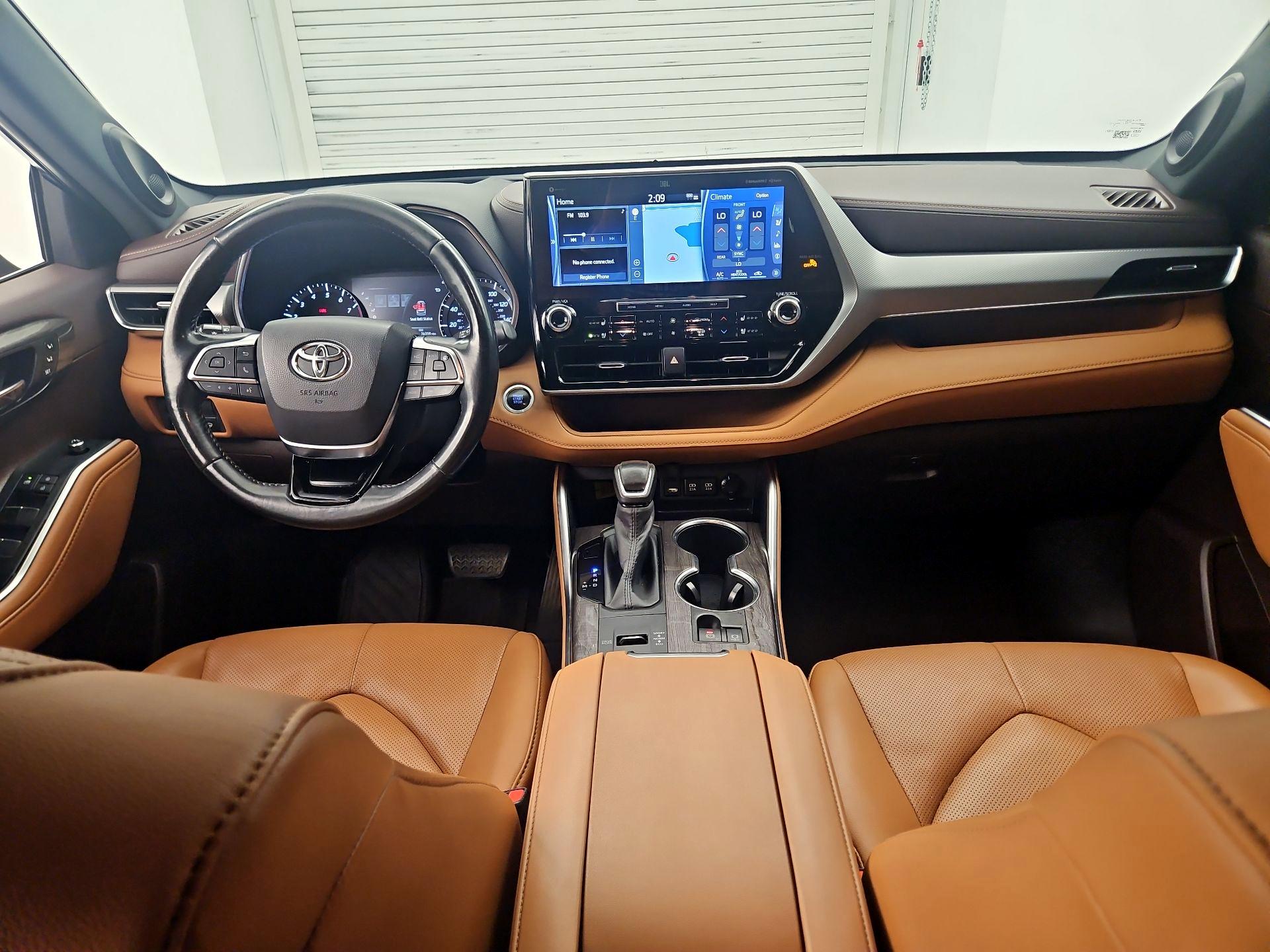 Thumbnail: 2020 Toyota Highlander - 9