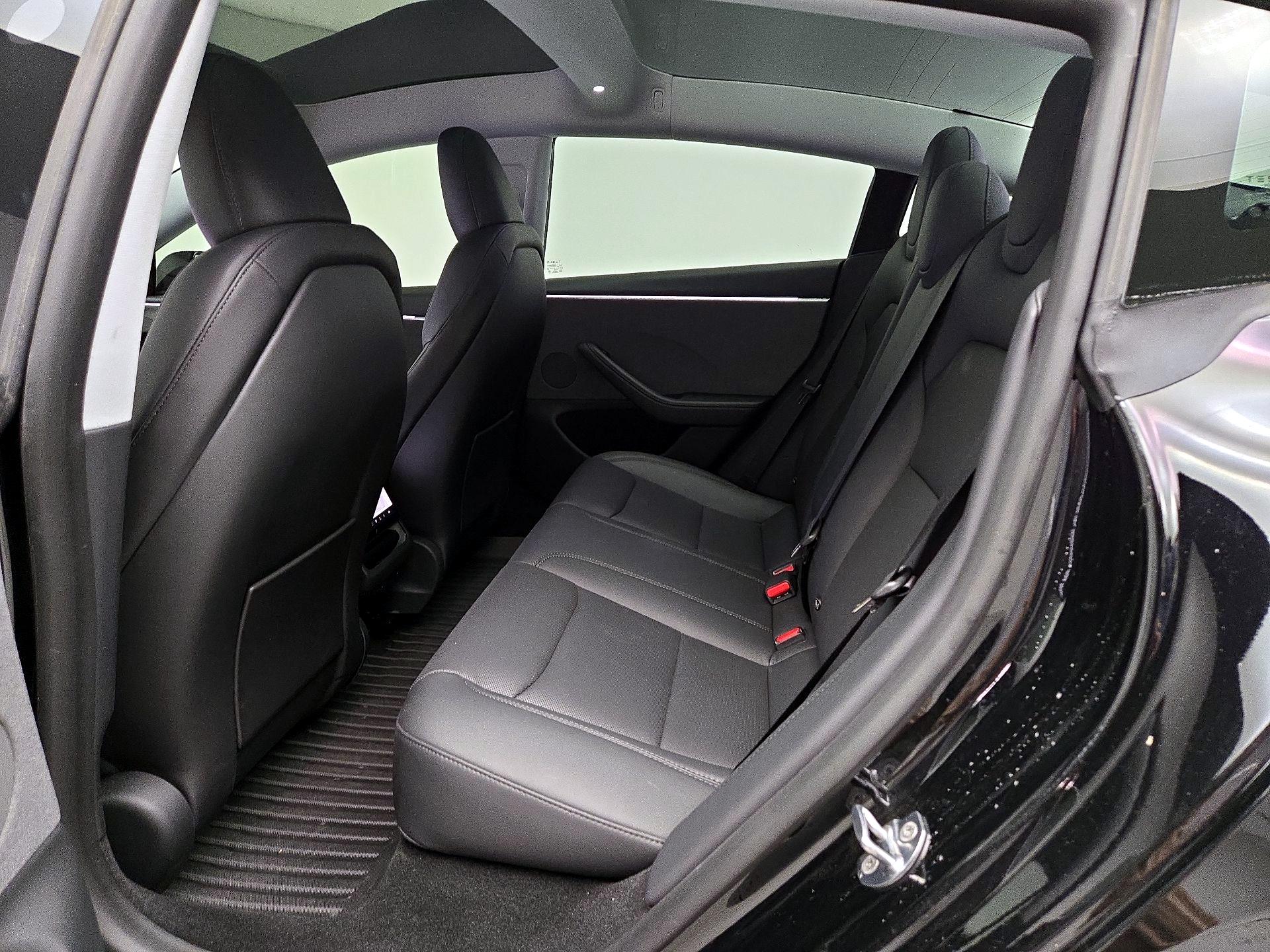 Thumbnail: 2025 Tesla Model 3 - 20